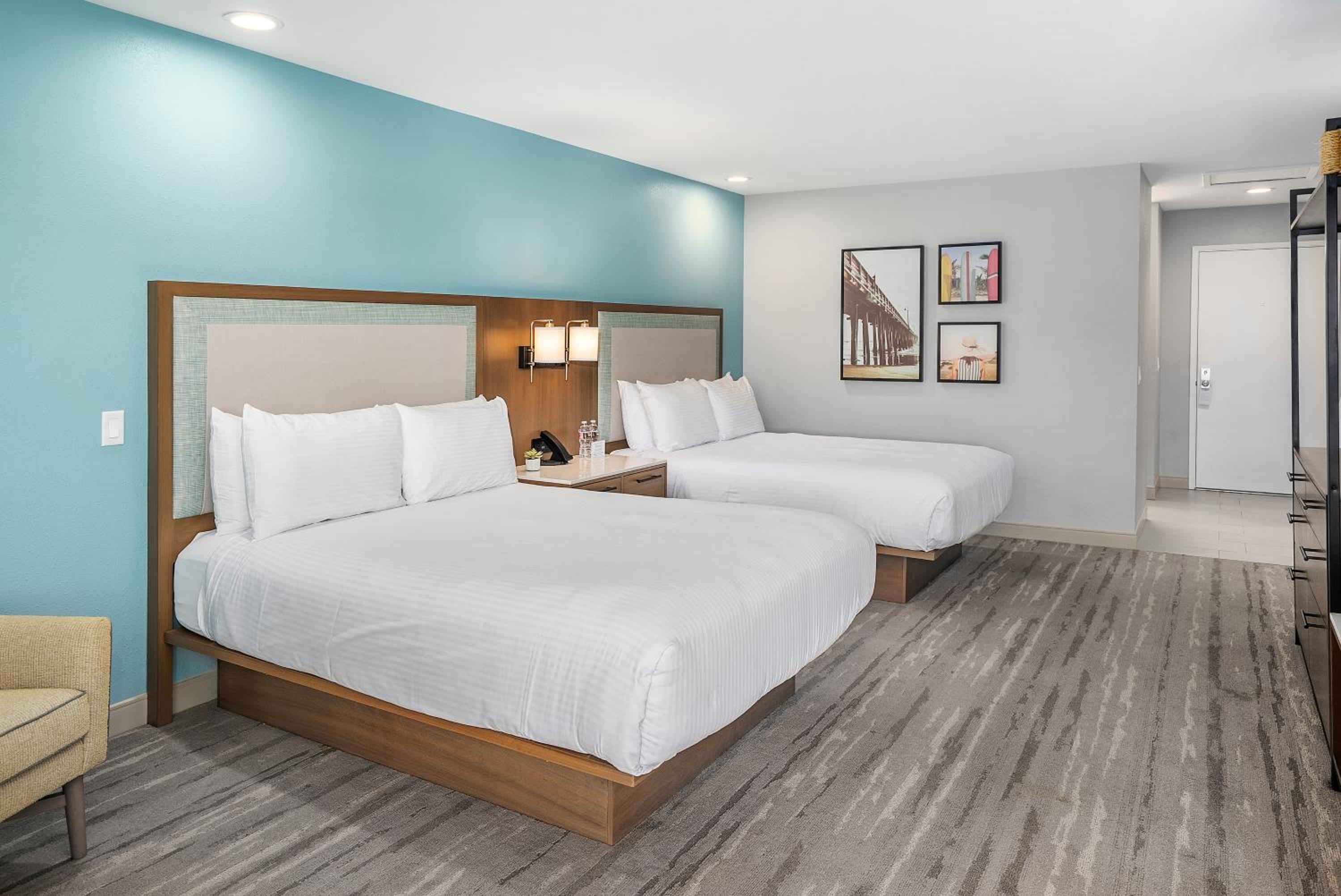Pier View Upstairs Room with 2 Queen Beds