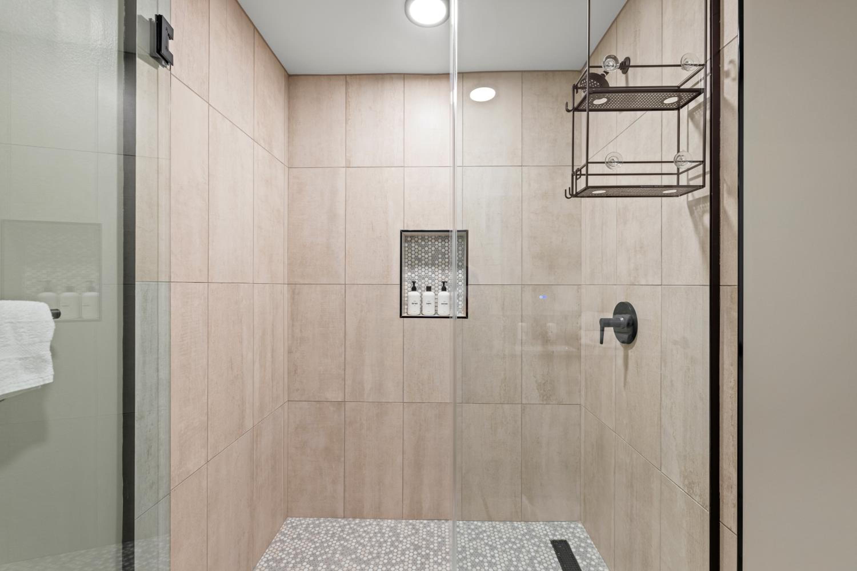 Studio Apartment - Photo 11