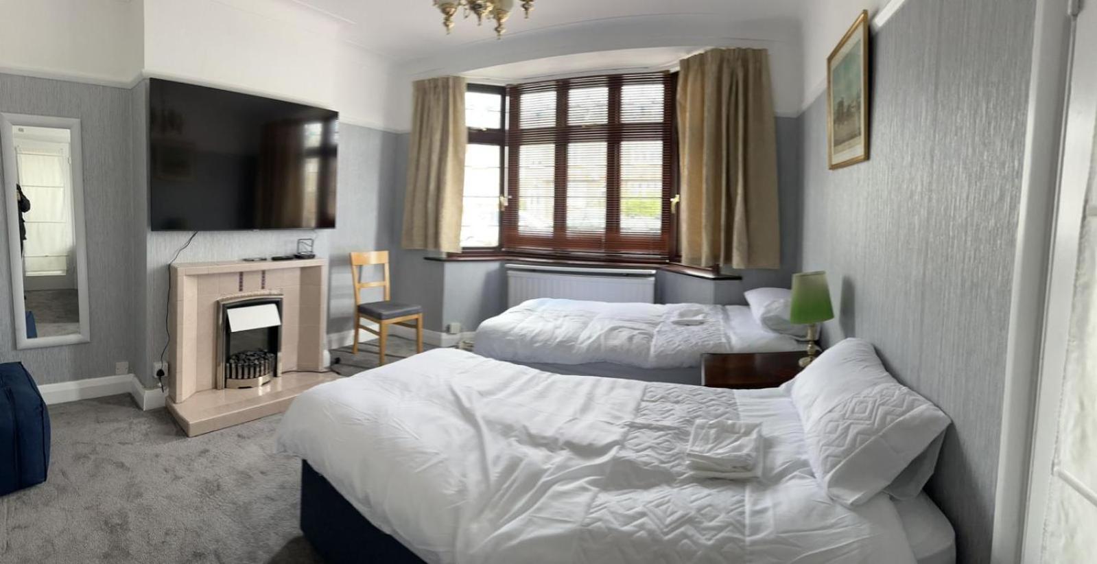 Four-Bedroom House photo 1