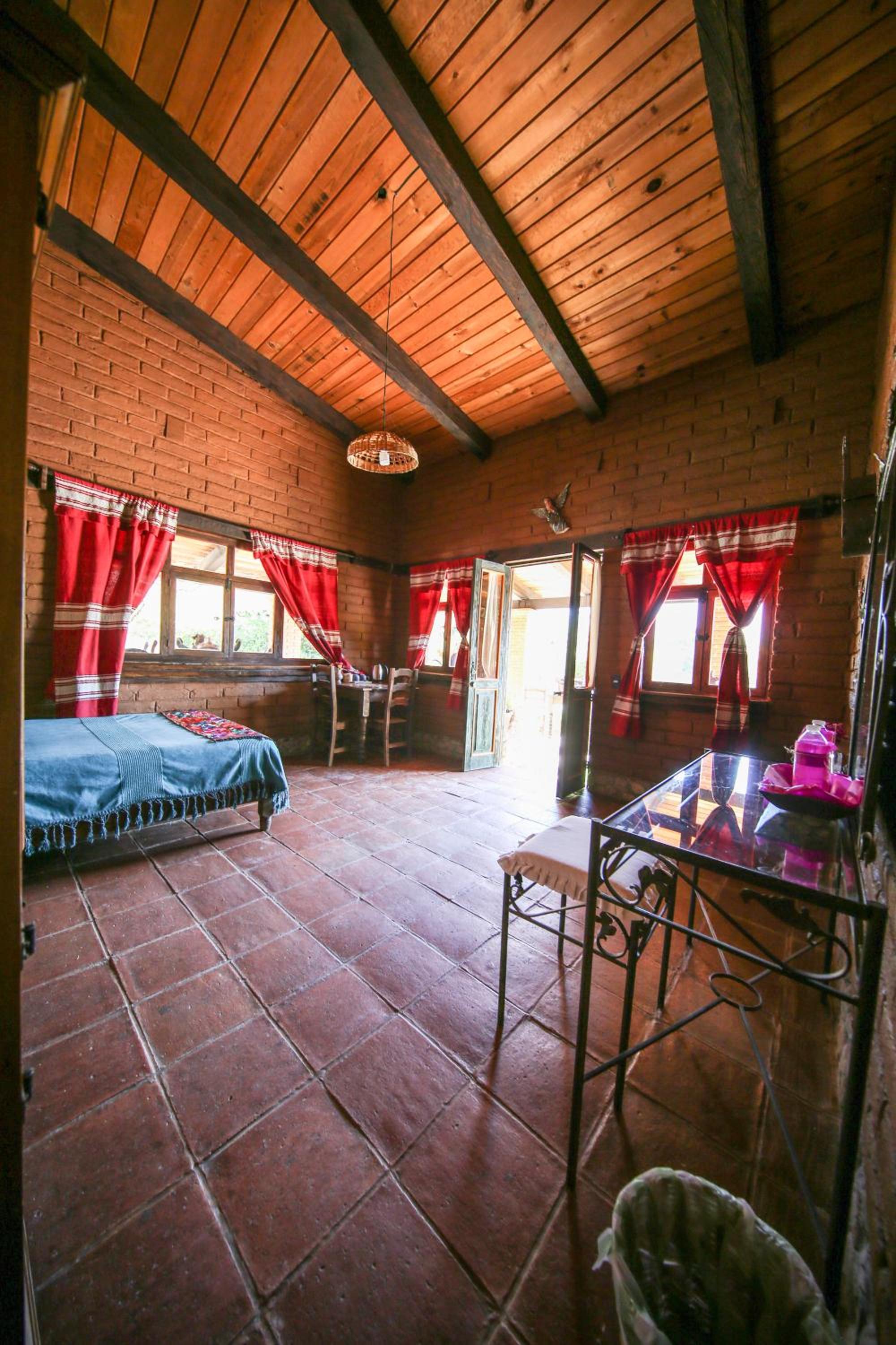 Deluxe Queen Room - Photo 1