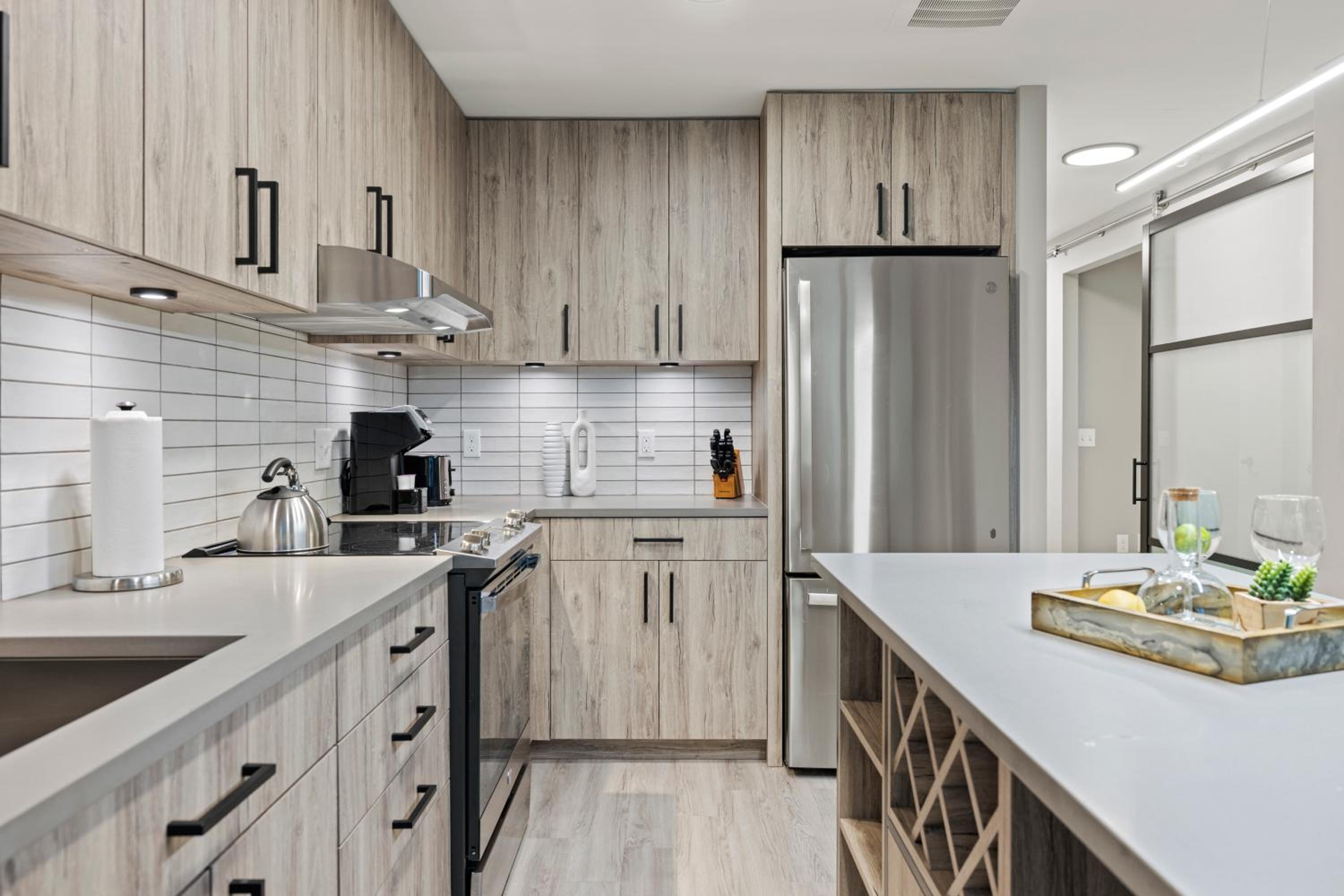 Premium One Bedroom Apartment with Den - Photo 18