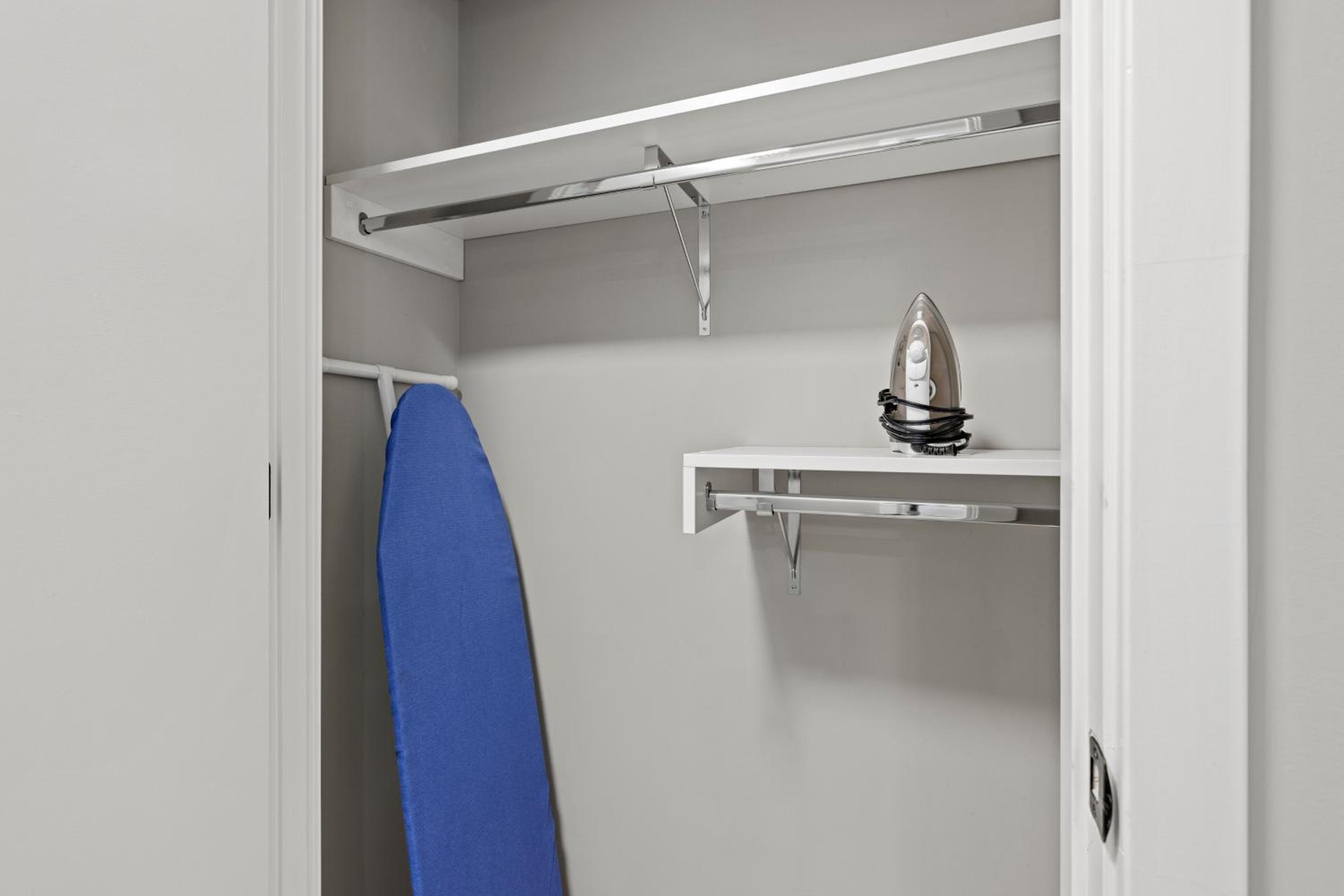 Two-Bedroom Apartment - Photo 18