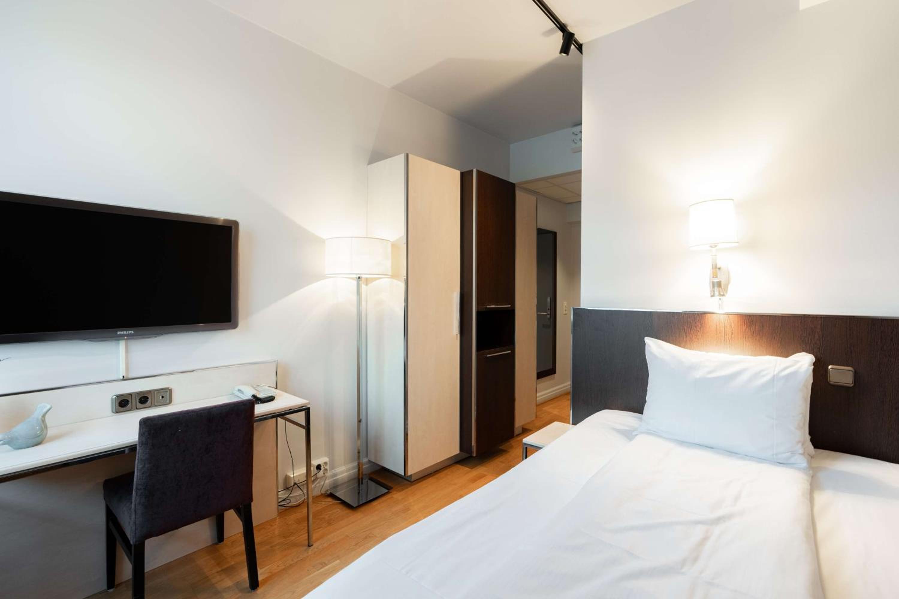 Single Room photo 2