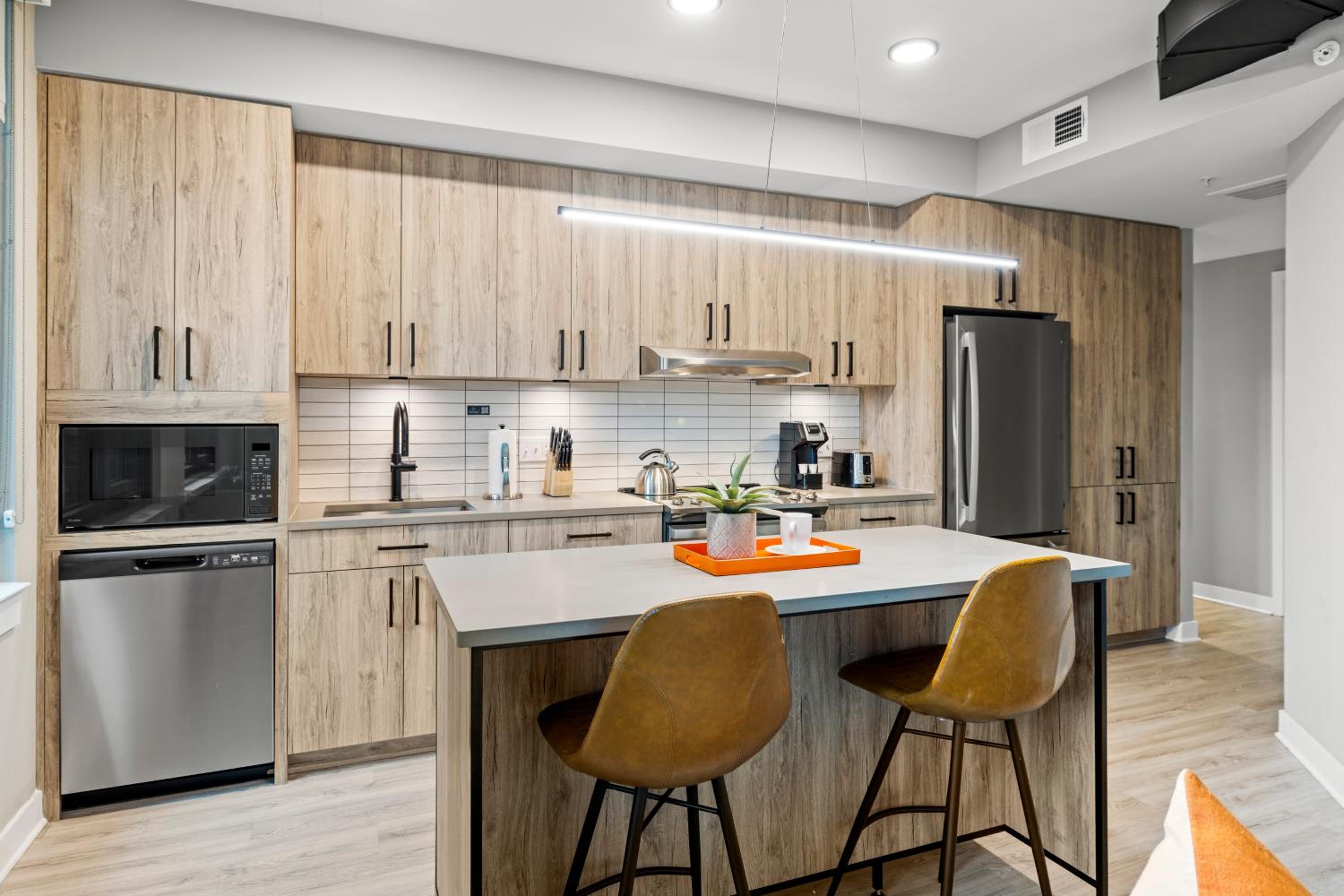 Three-Bedroom Apartment - Photo 18