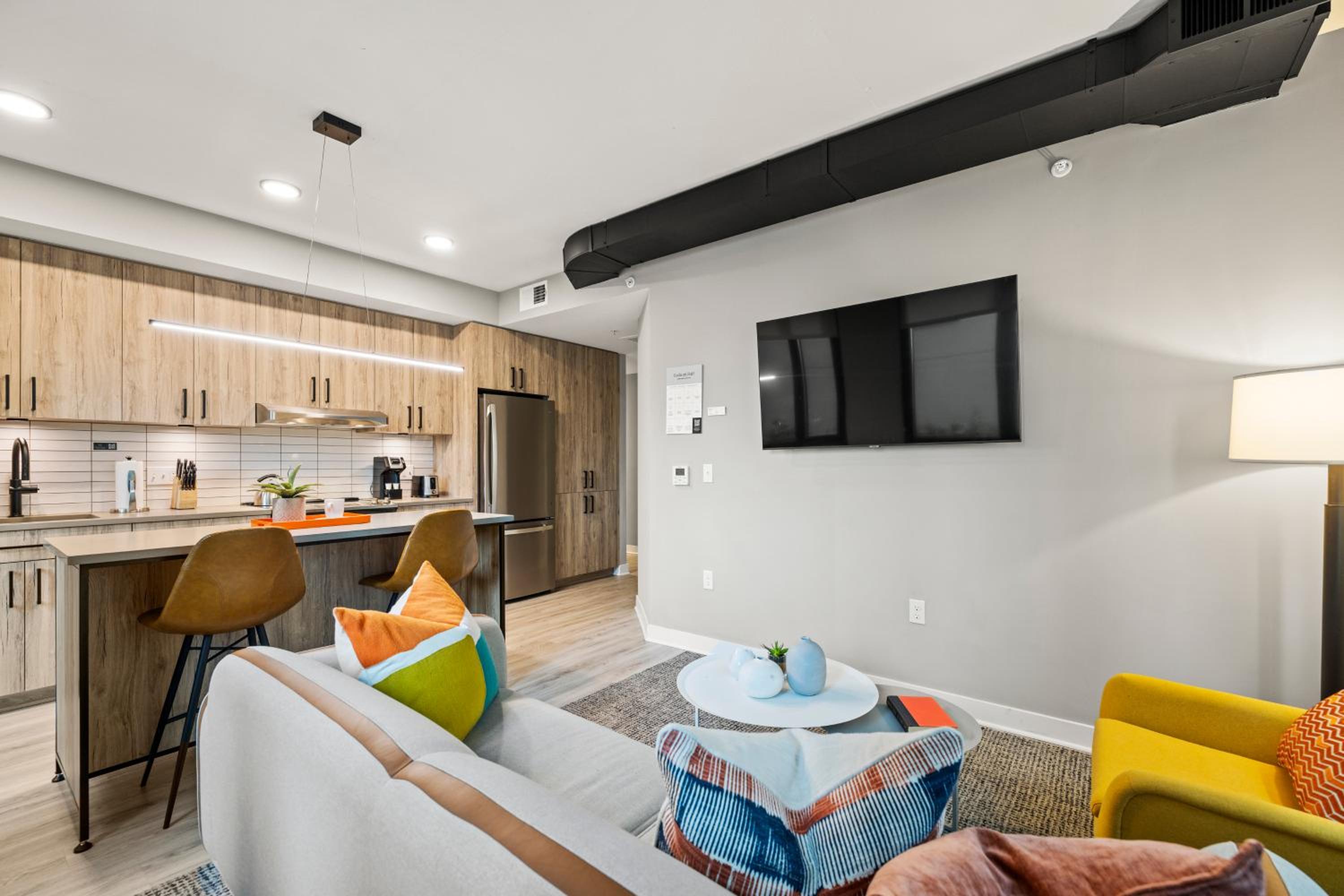 Three-Bedroom Apartment - Photo 15