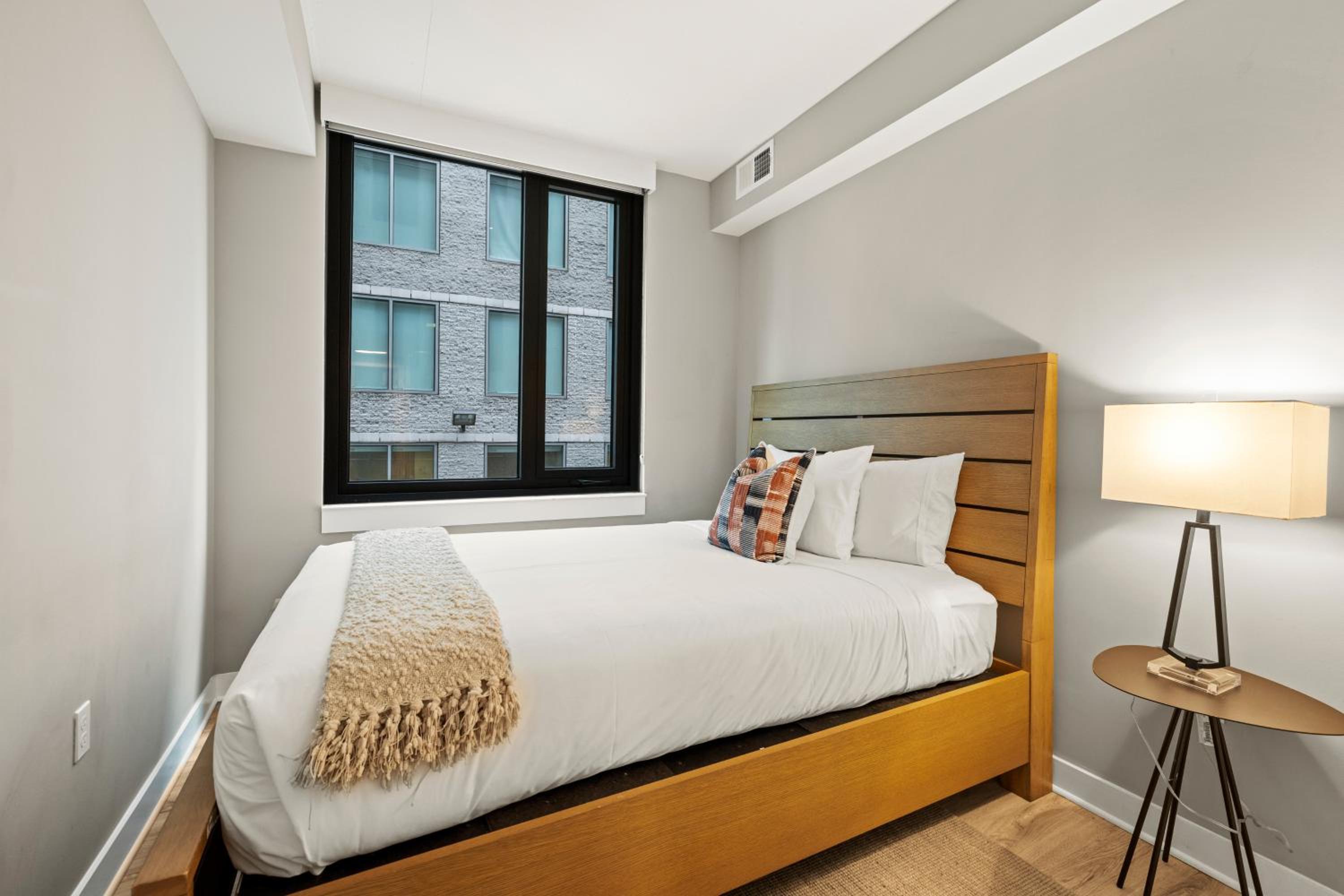Three-Bedroom Apartment - Photo 17