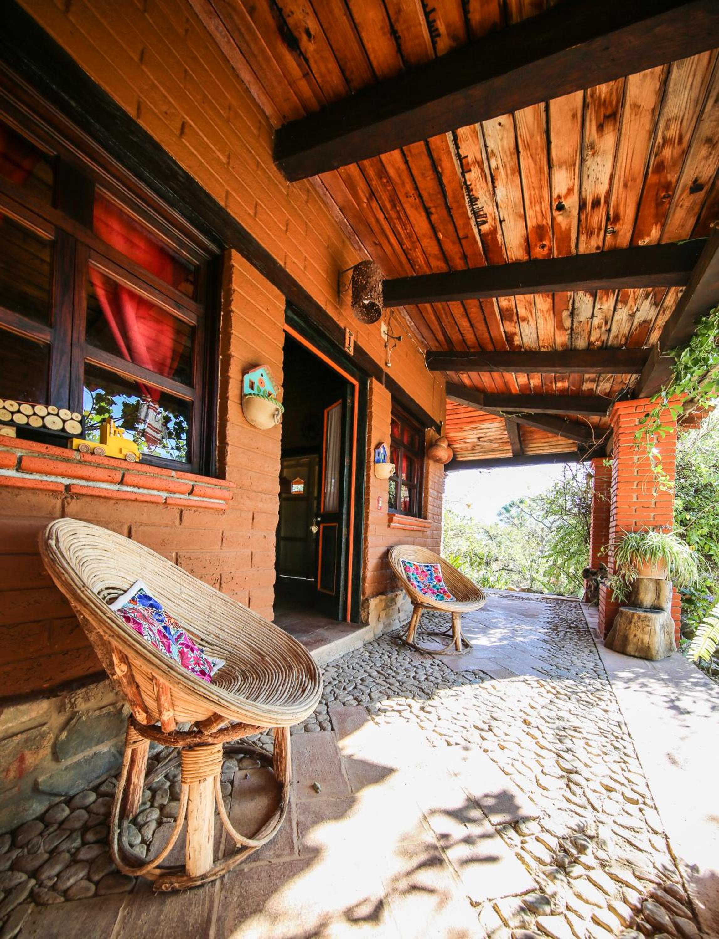 Apartment with Terrace - Photo 8