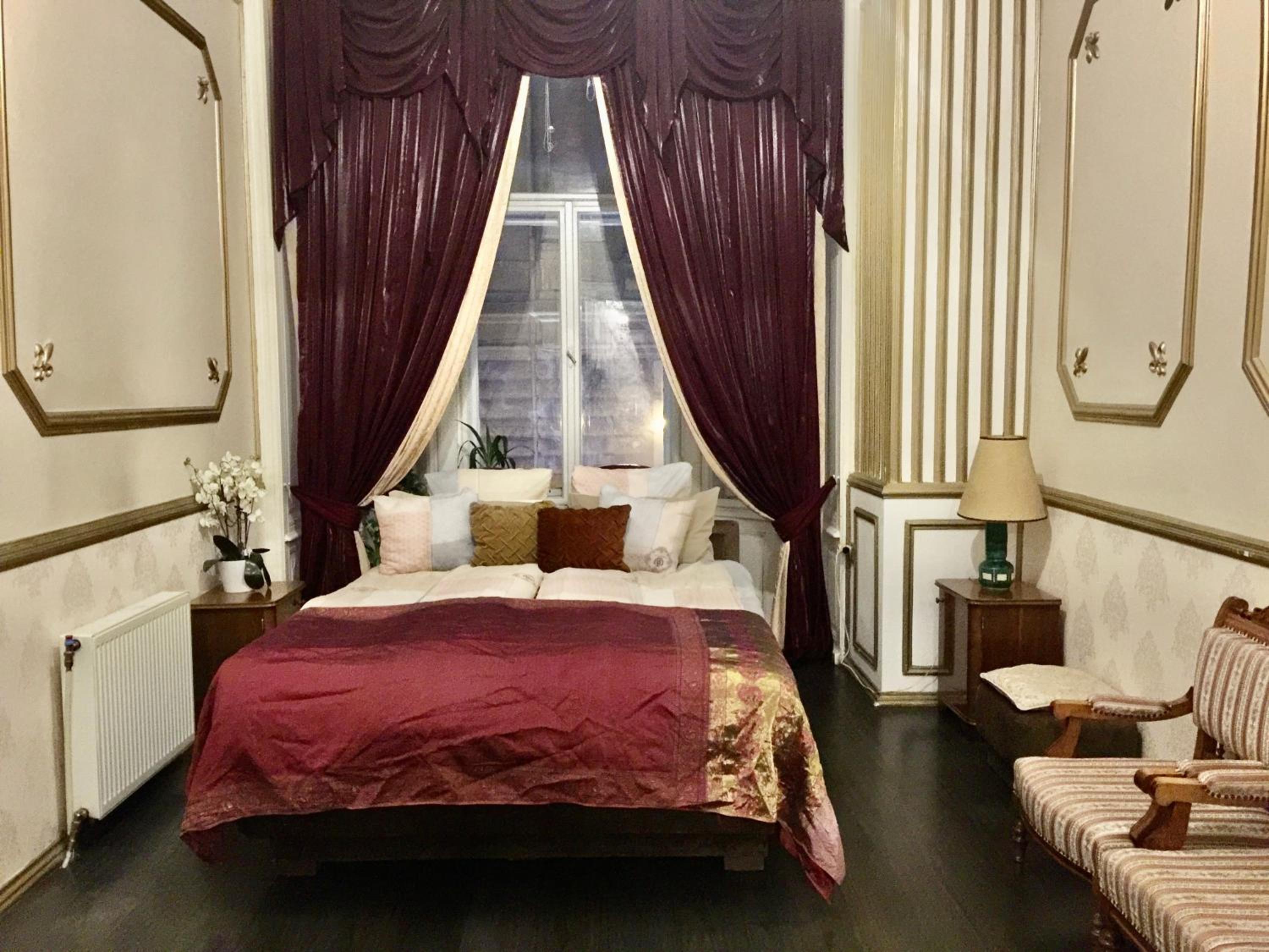 Two-Bedroom Apartment - Photo 1