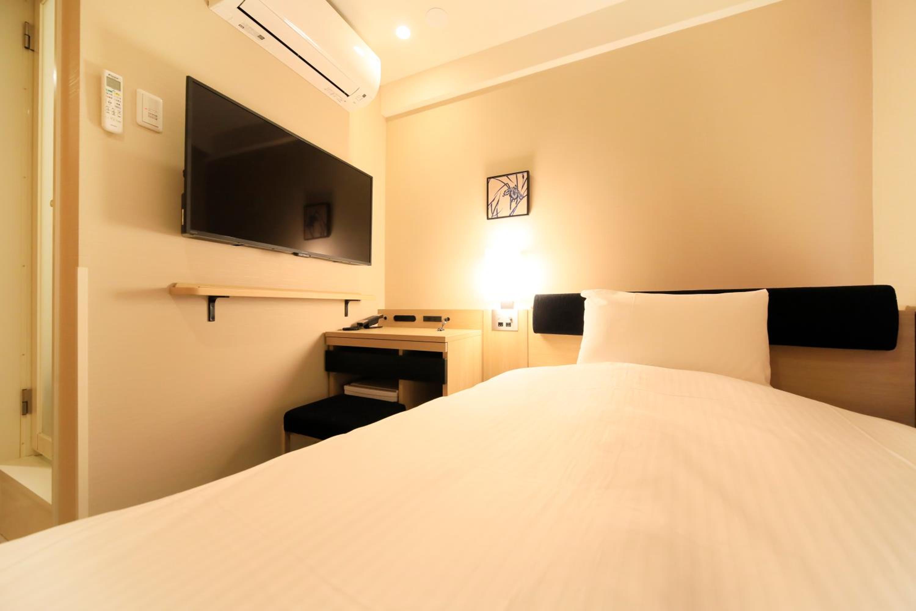 Standard Single Room - Smoking photo 2