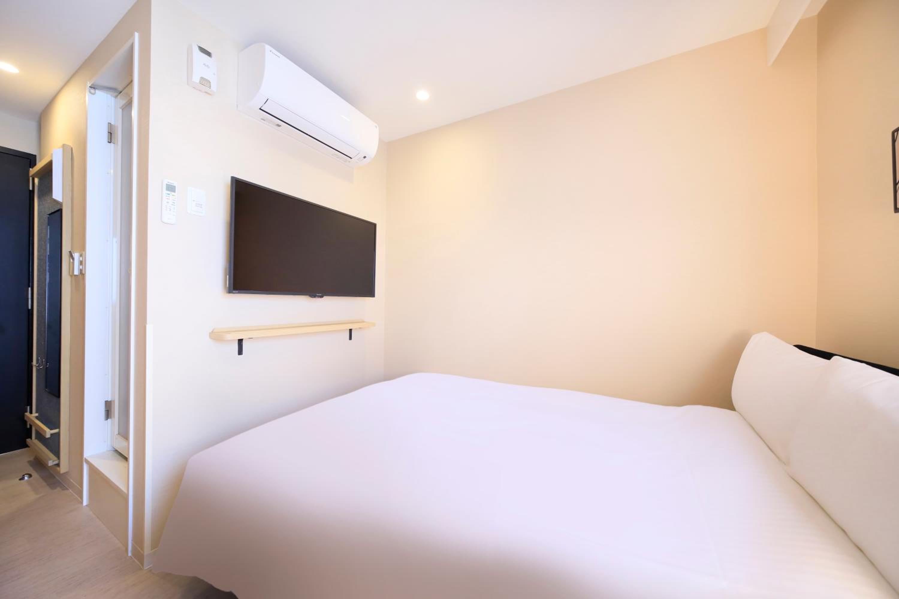 Standard Double Room - Non-Smoking photo 3