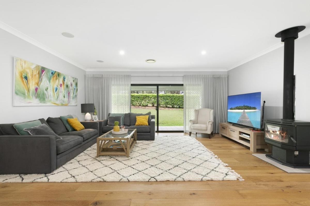 Three-Bedroom House photo 2