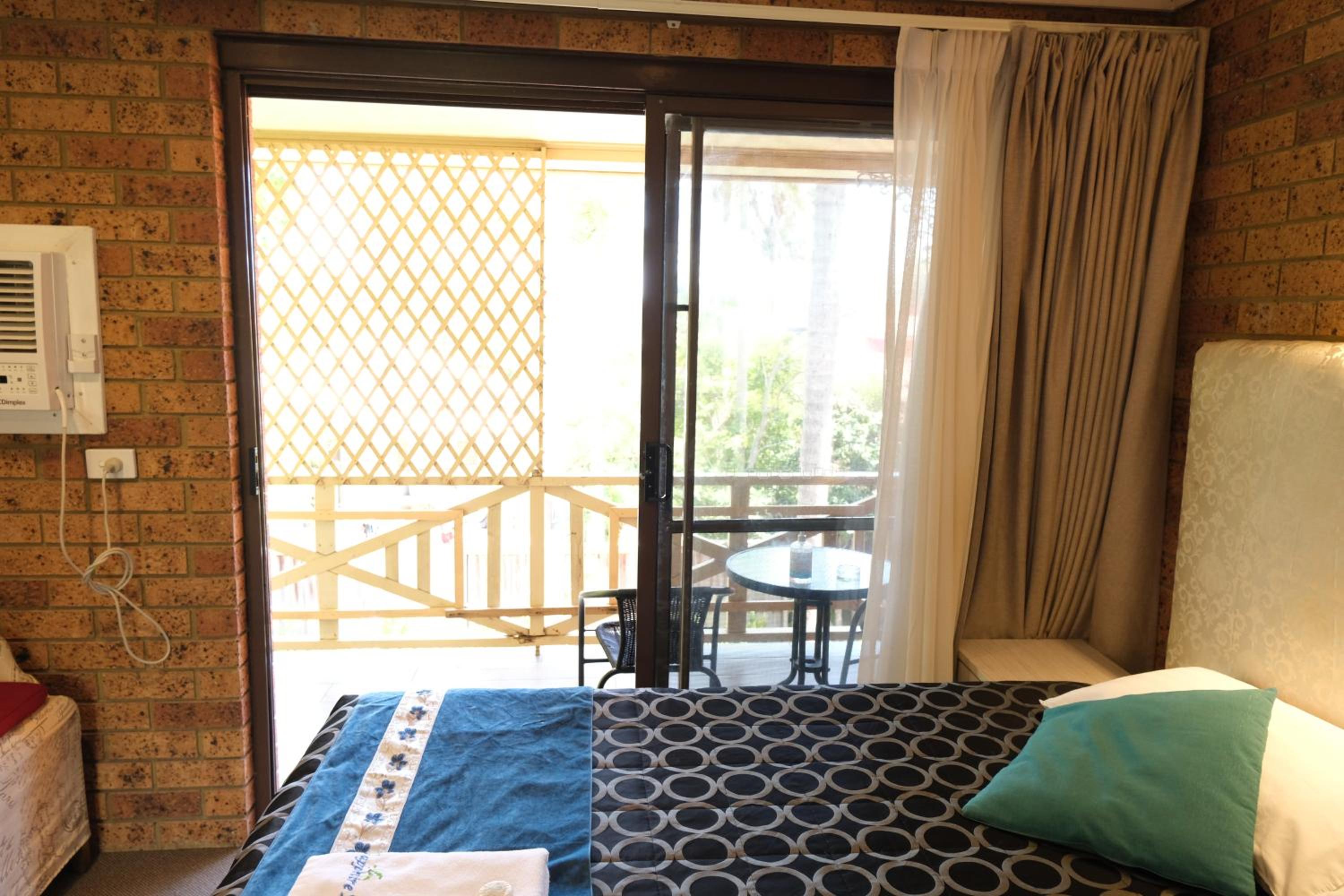 Superior King Room with Private Balcony Upstairs Room photo 3