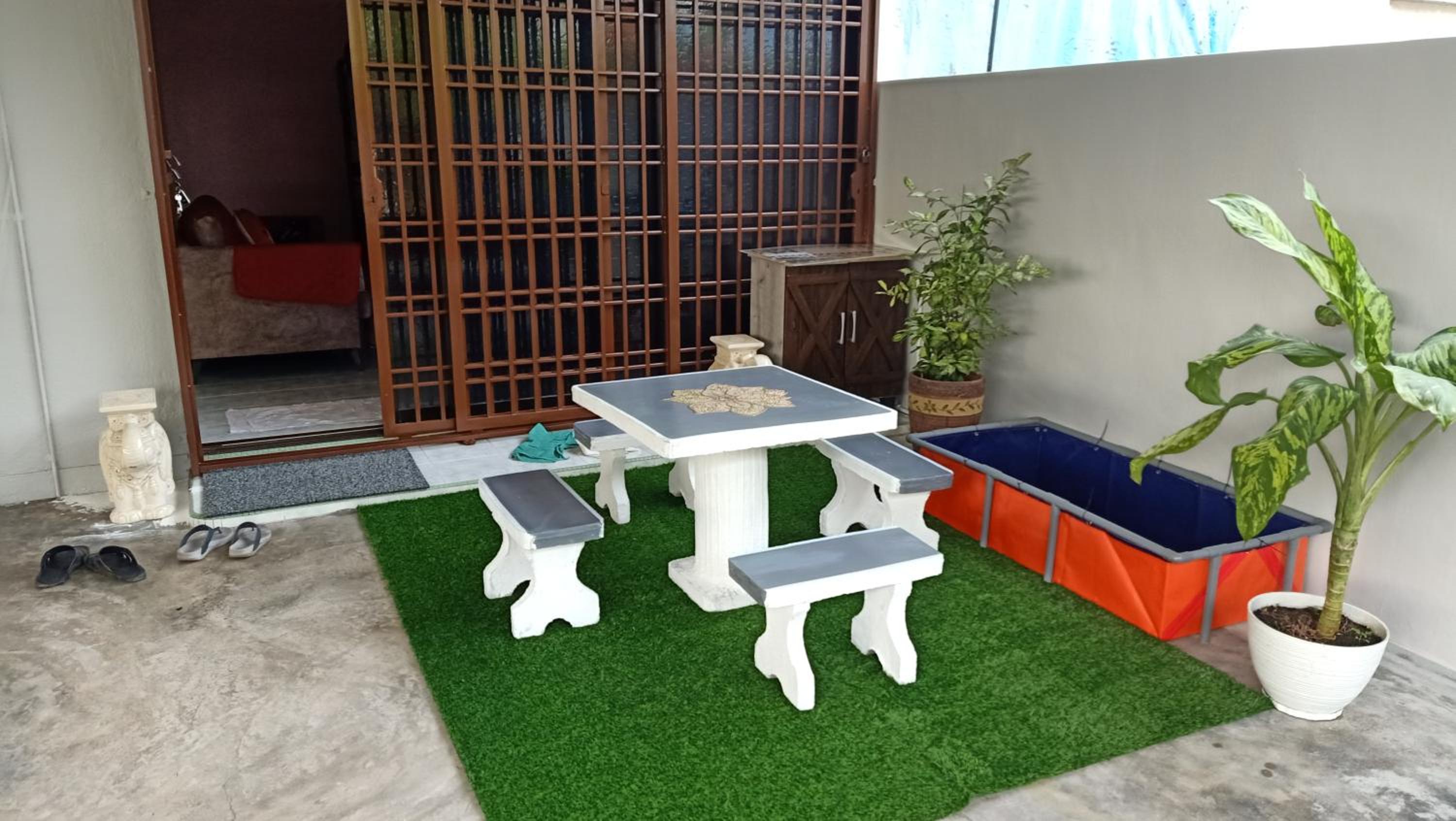 Three-Bedroom House photo 2