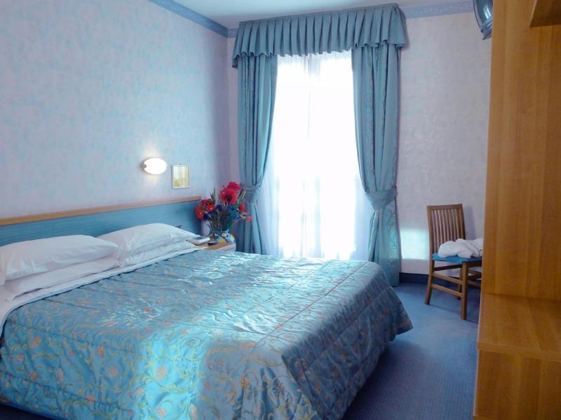 Standard Double Room photo 1