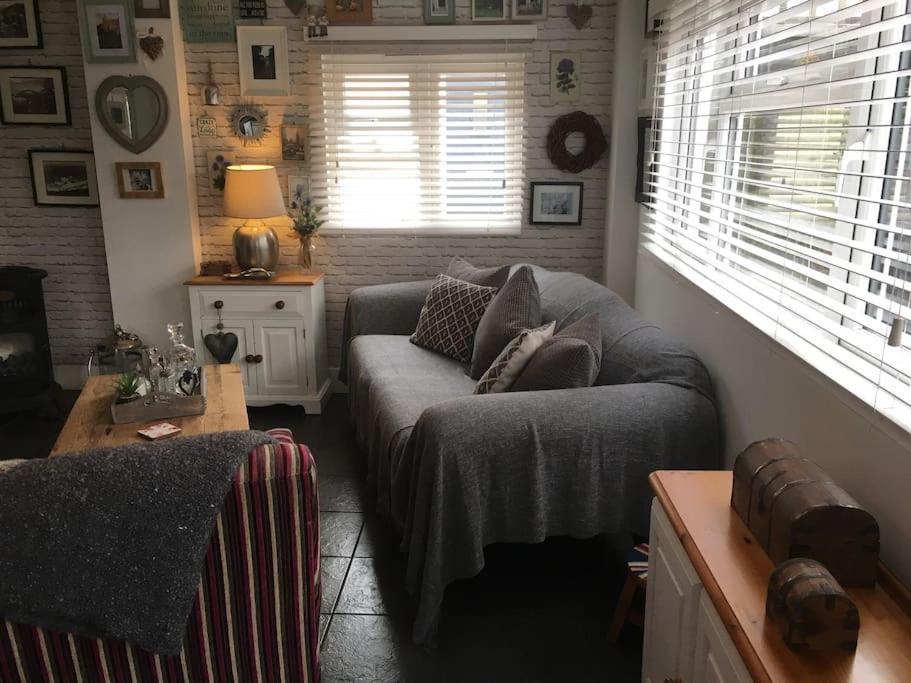 One-Bedroom House photo 1