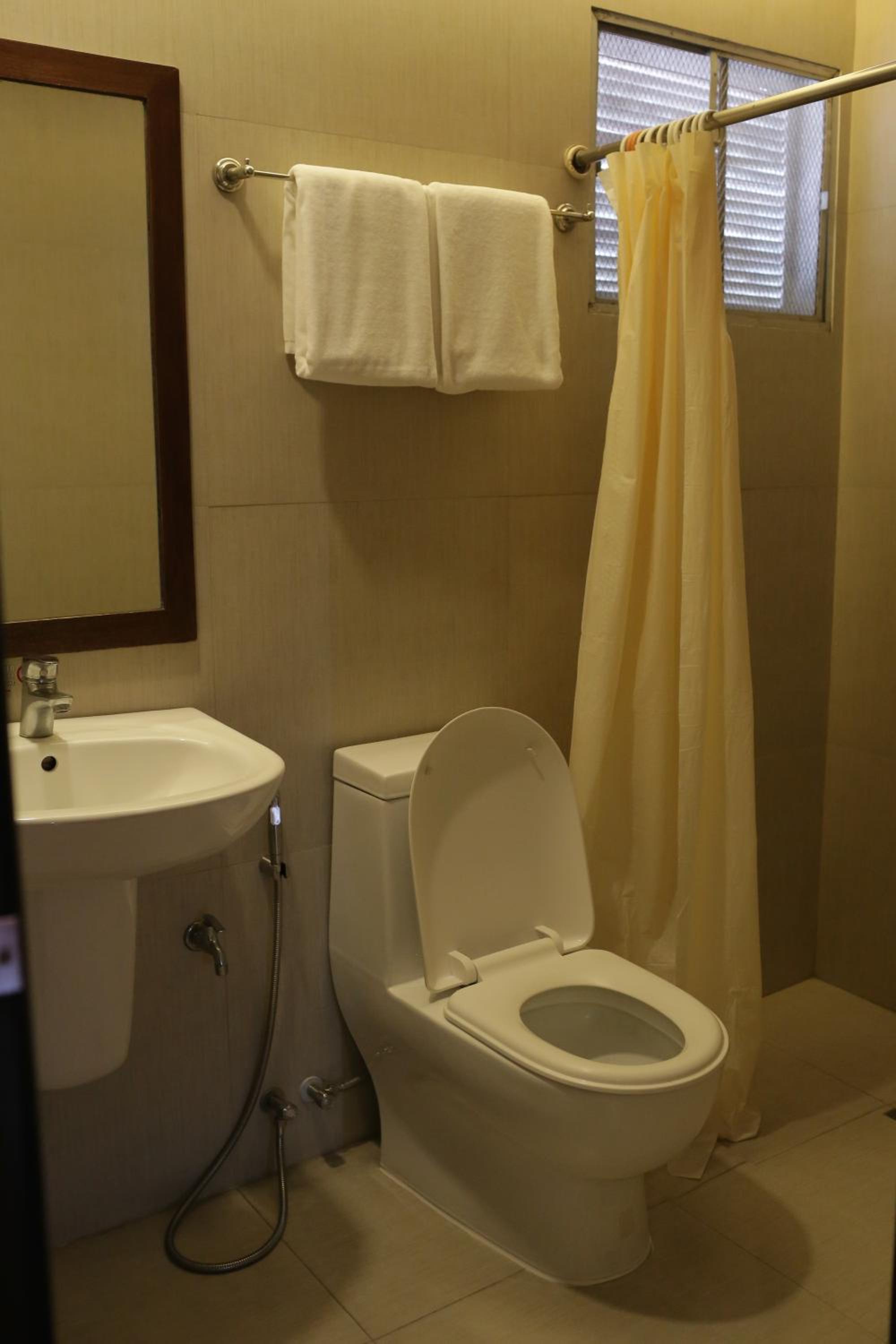 Deluxe Room - Photo 4