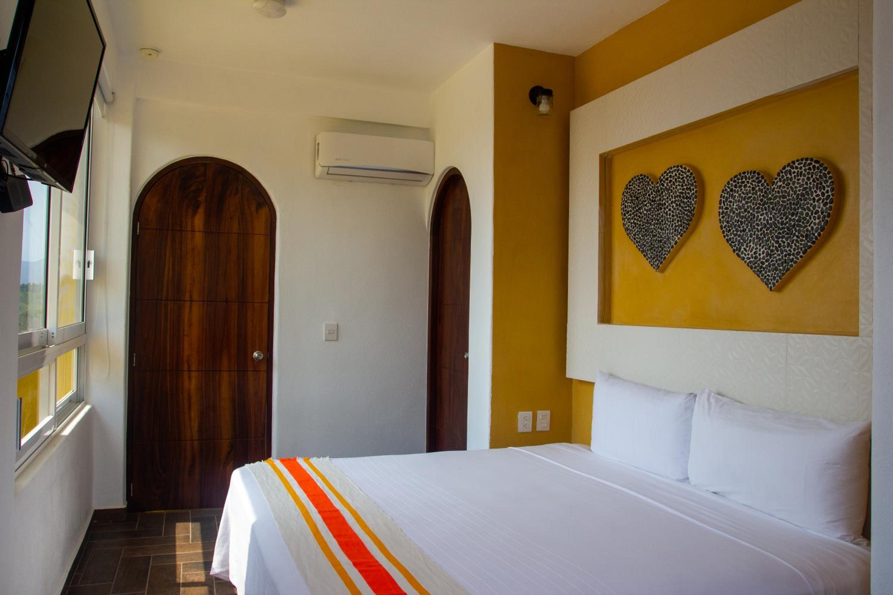 Standard Double Room - Photo 4