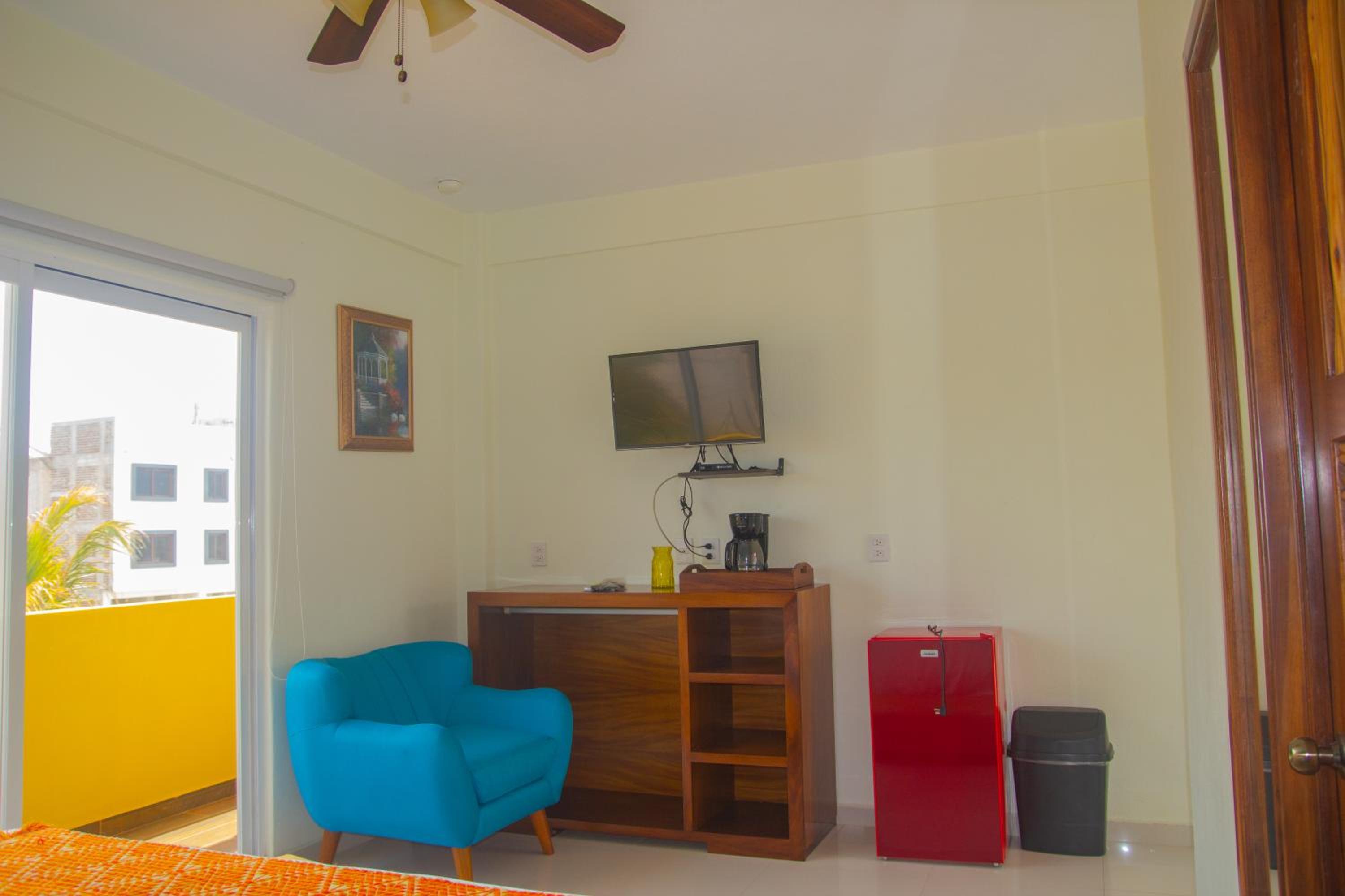 King Room with Sea View - Photo 5