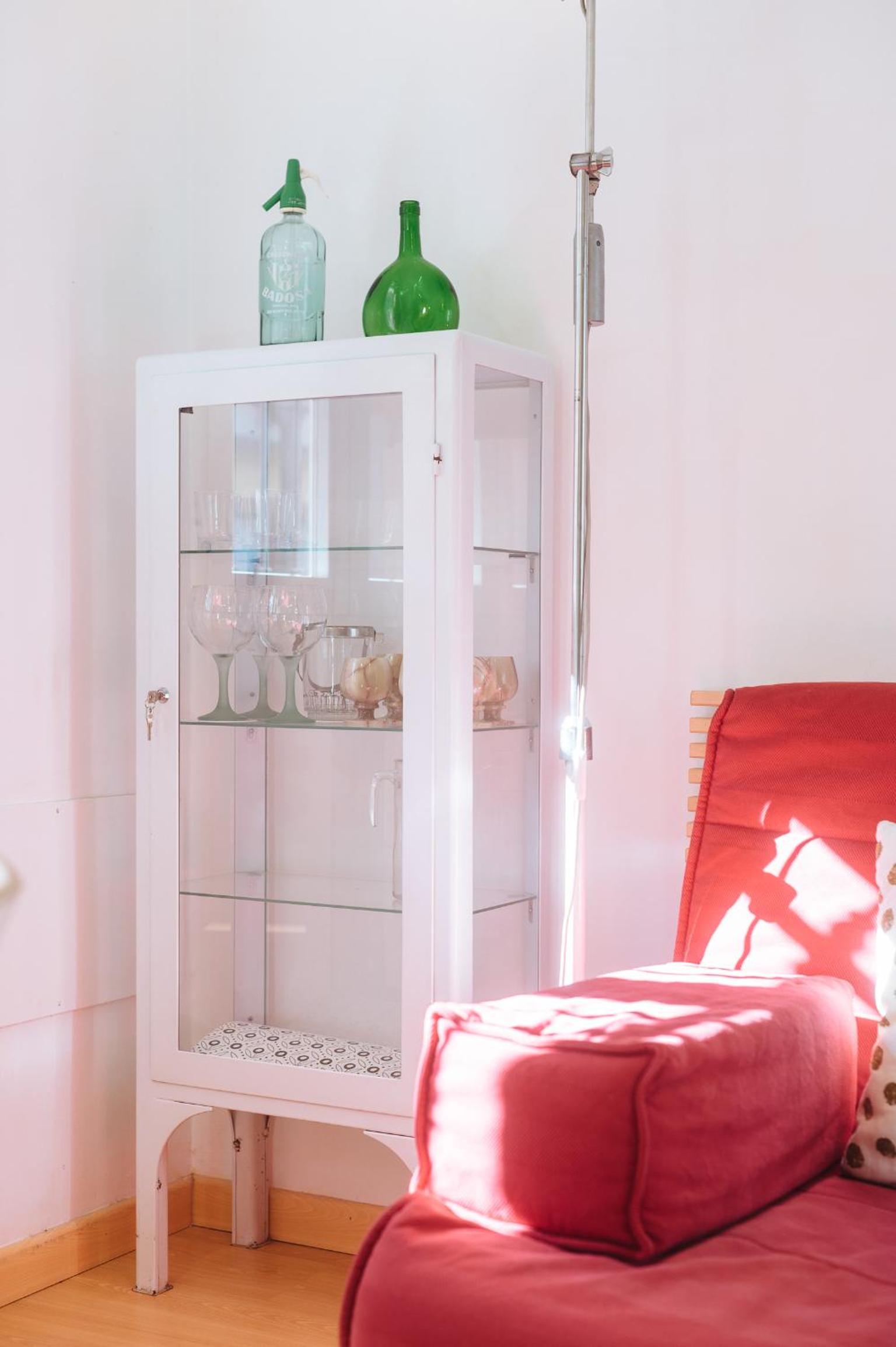 One-Bedroom Apartment - Photo 4
