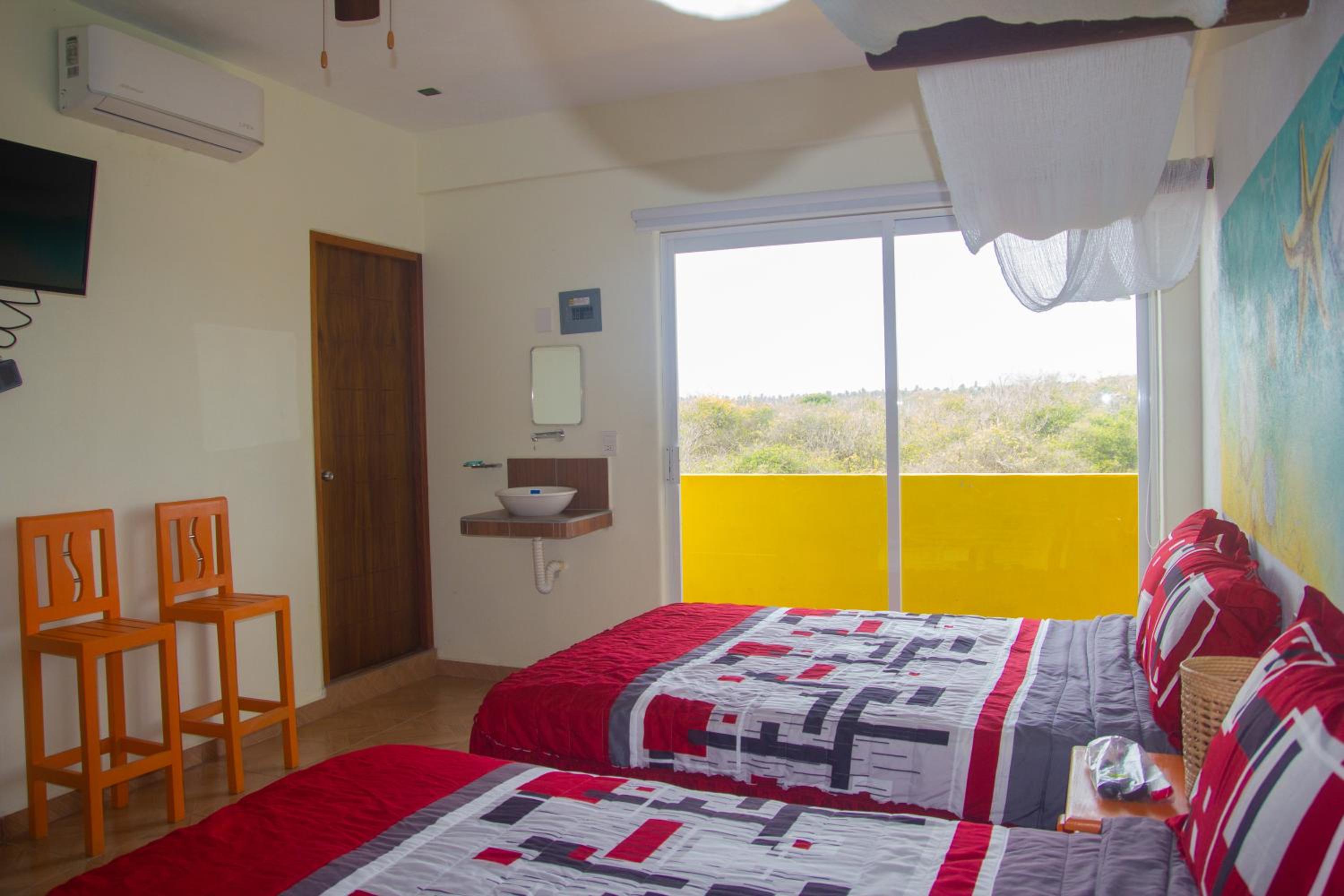 Double Room - Photo 6