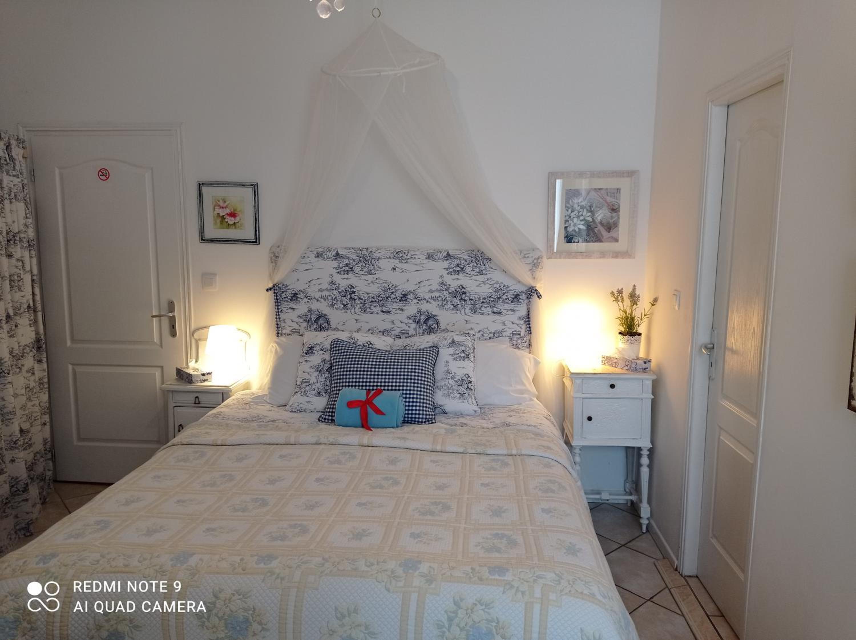 Studio Apartment photo 2