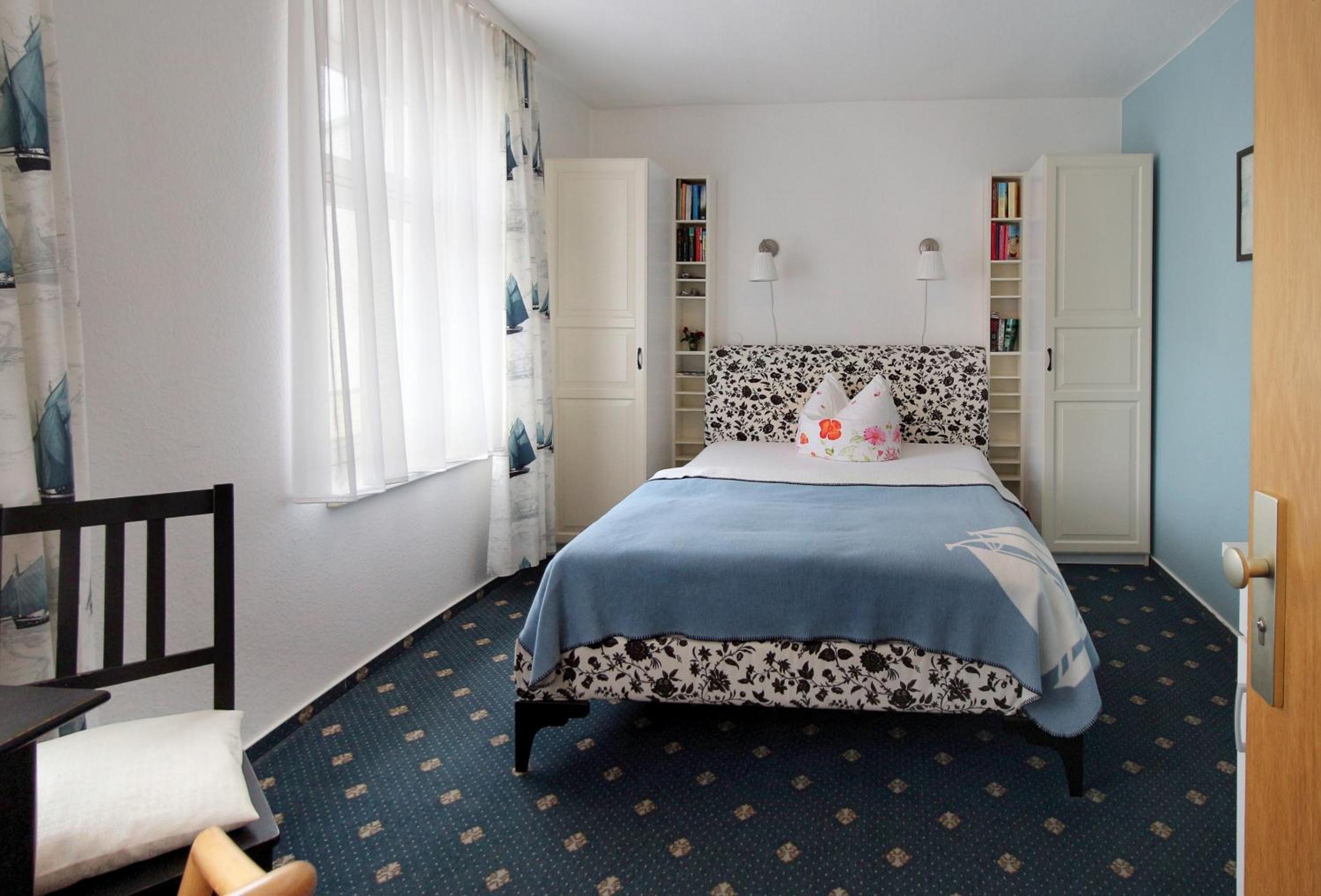Budget Double Room photo 1