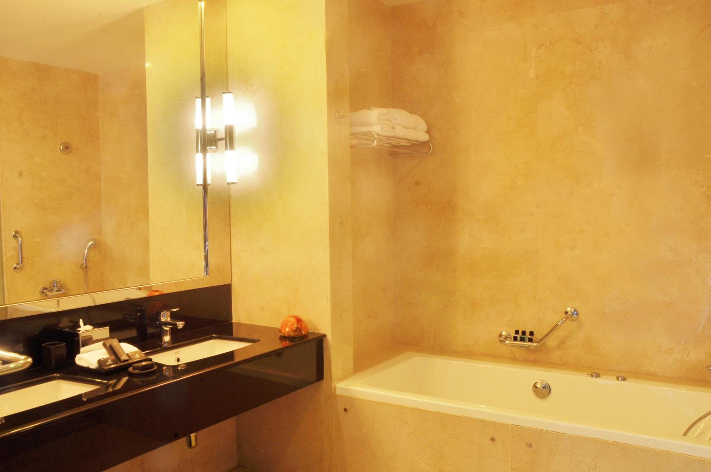 Club Suite with Sea View –  15% Discount on Food and Beverages - Photo 8