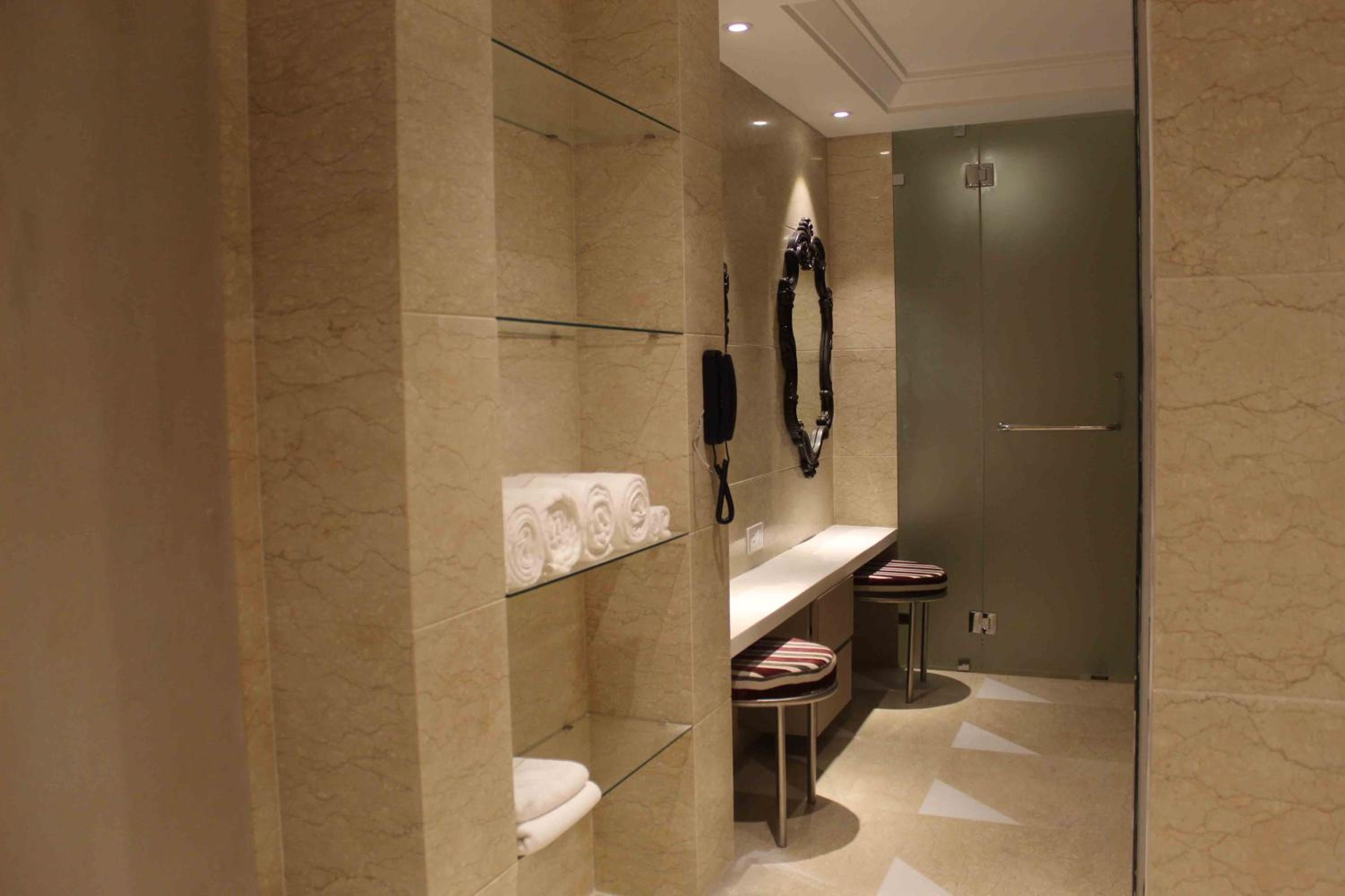 Suite Suite