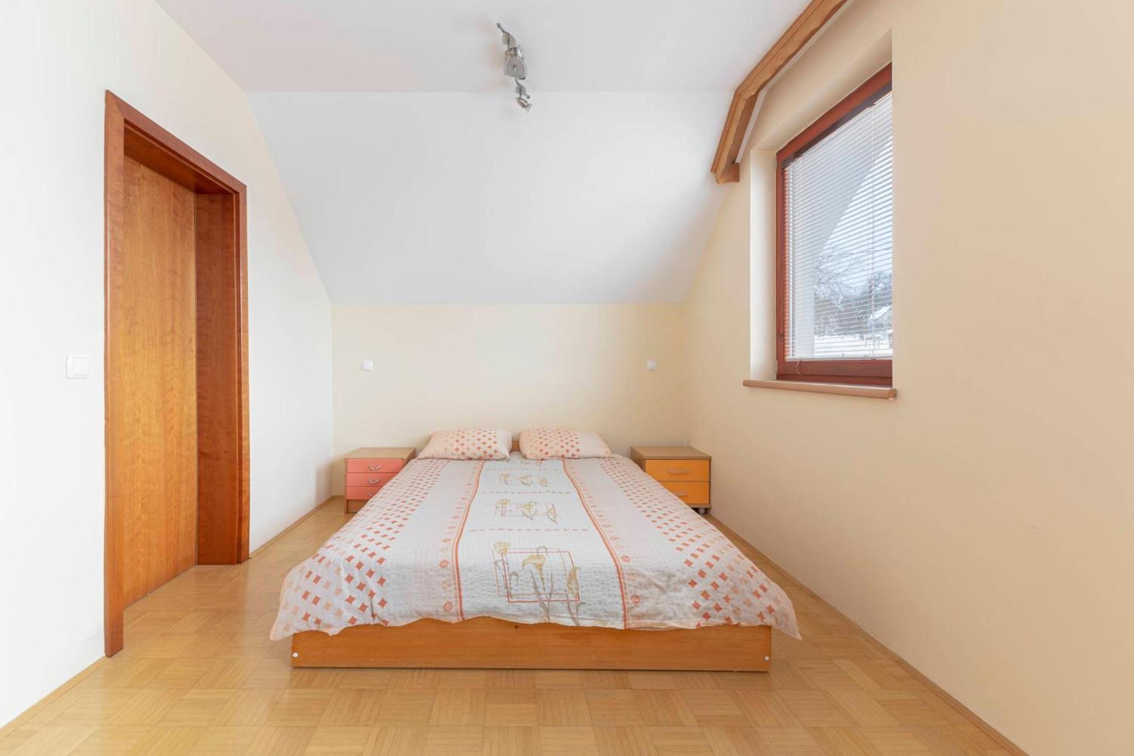 Four-Bedroom Apartment with Balcony photo 1