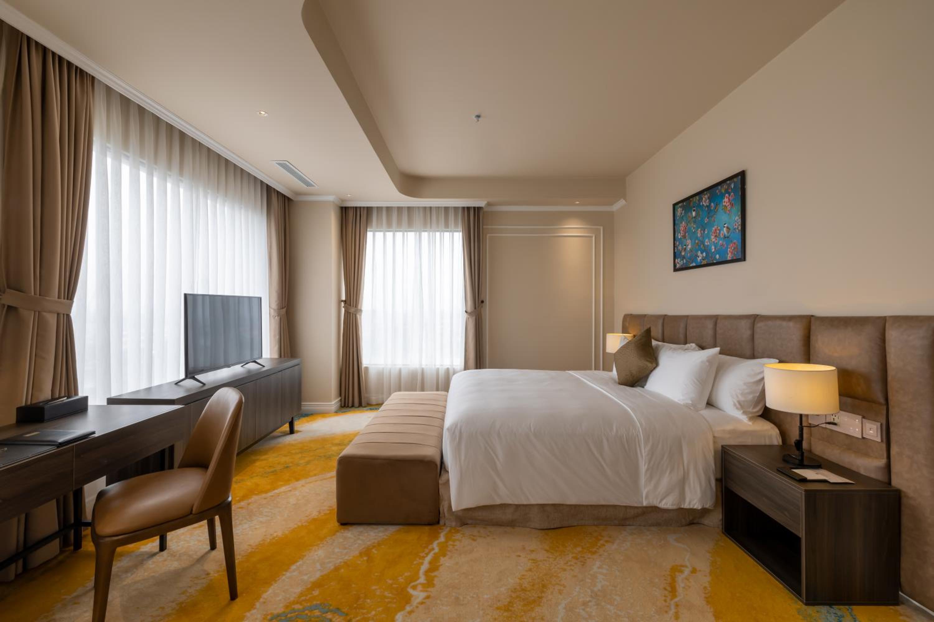 Luxury Double Room + Free Shuttle Bus To City Center - Photo 4