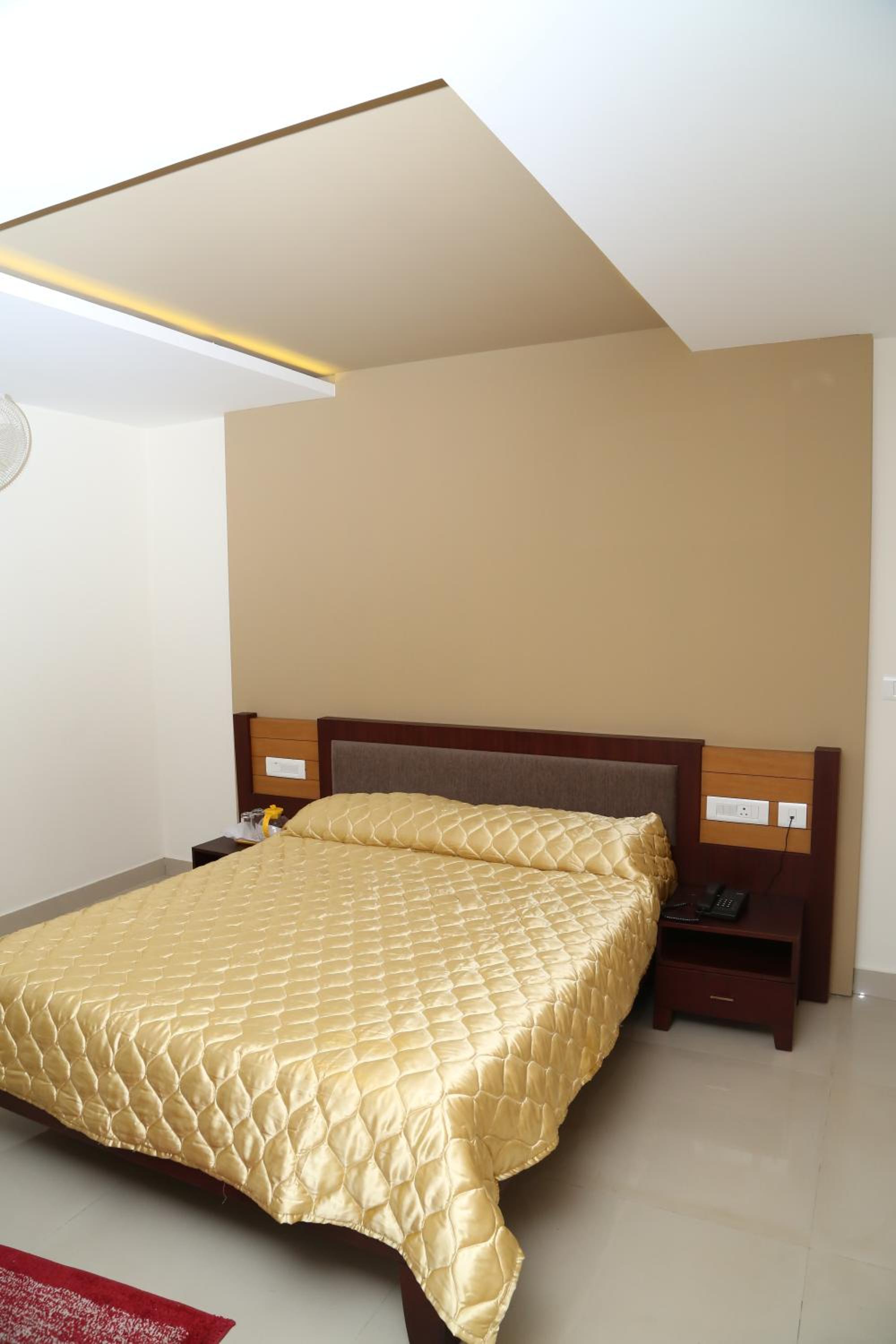 Budget Double Room photo 2