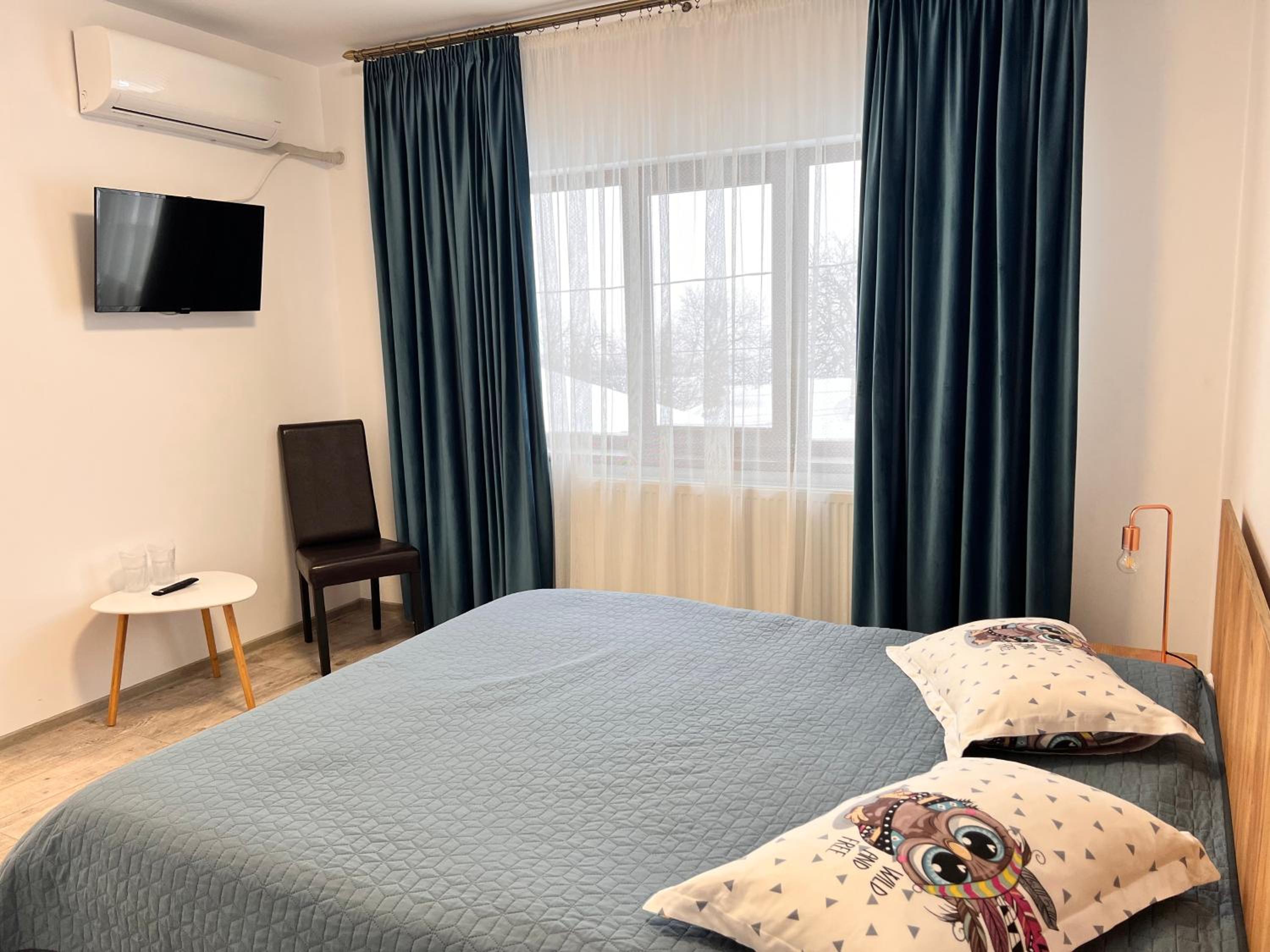 Deluxe Double or Twin Room - Photo 4