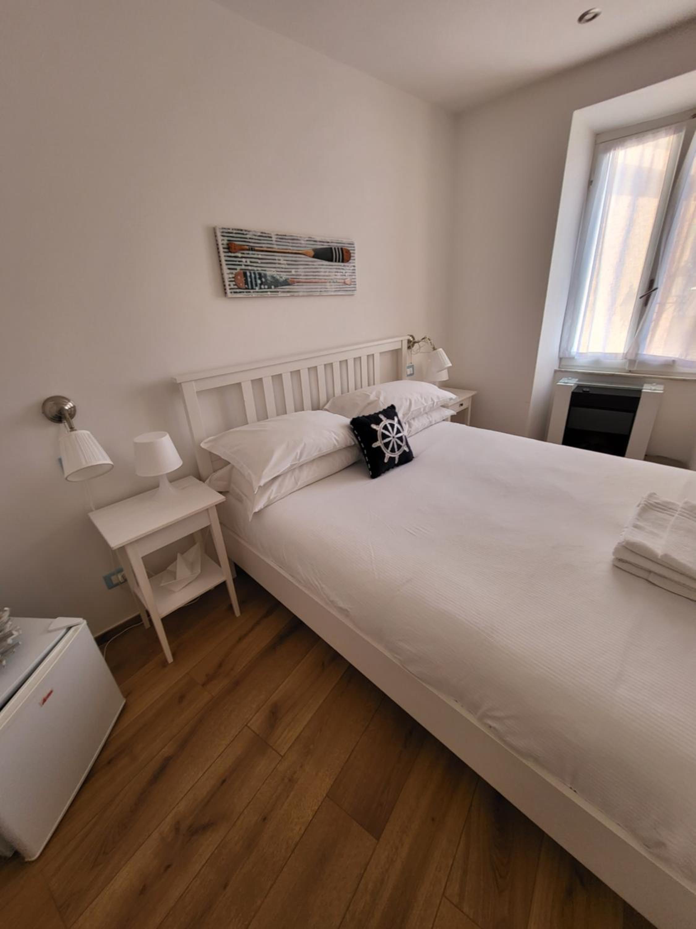 Quadruple Room with Terrace and Front Sea View - Photo 14