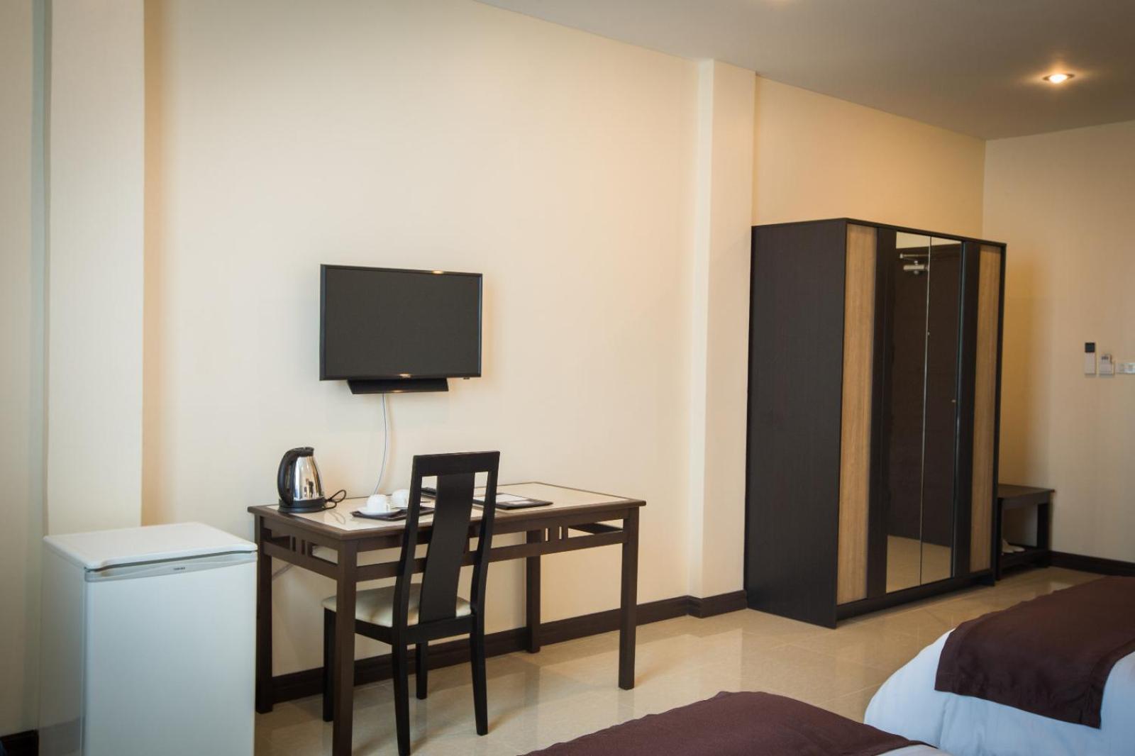 Standard Twin Room - Photo 2