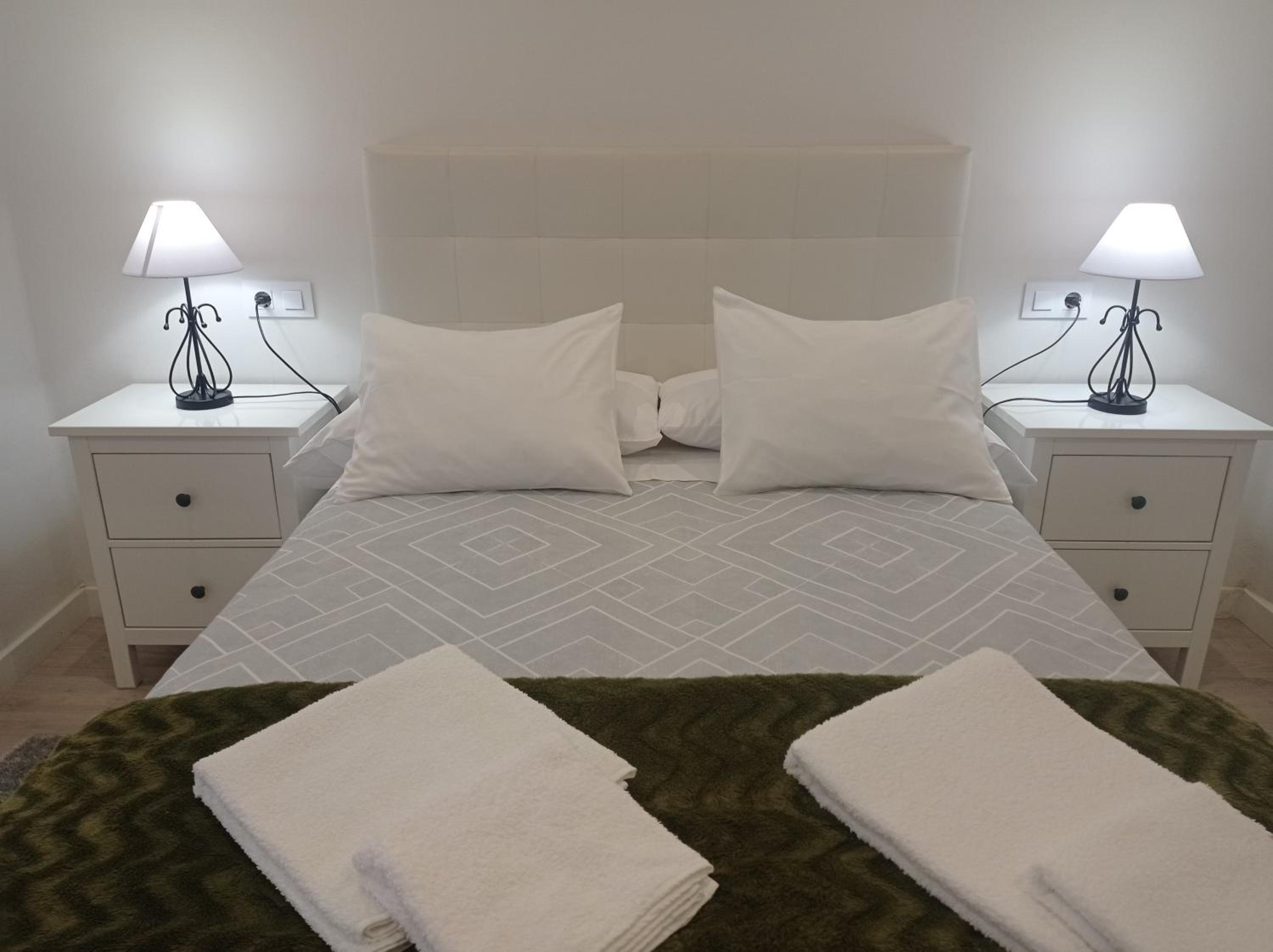 Three-Bedroom Apartment - Photo 15