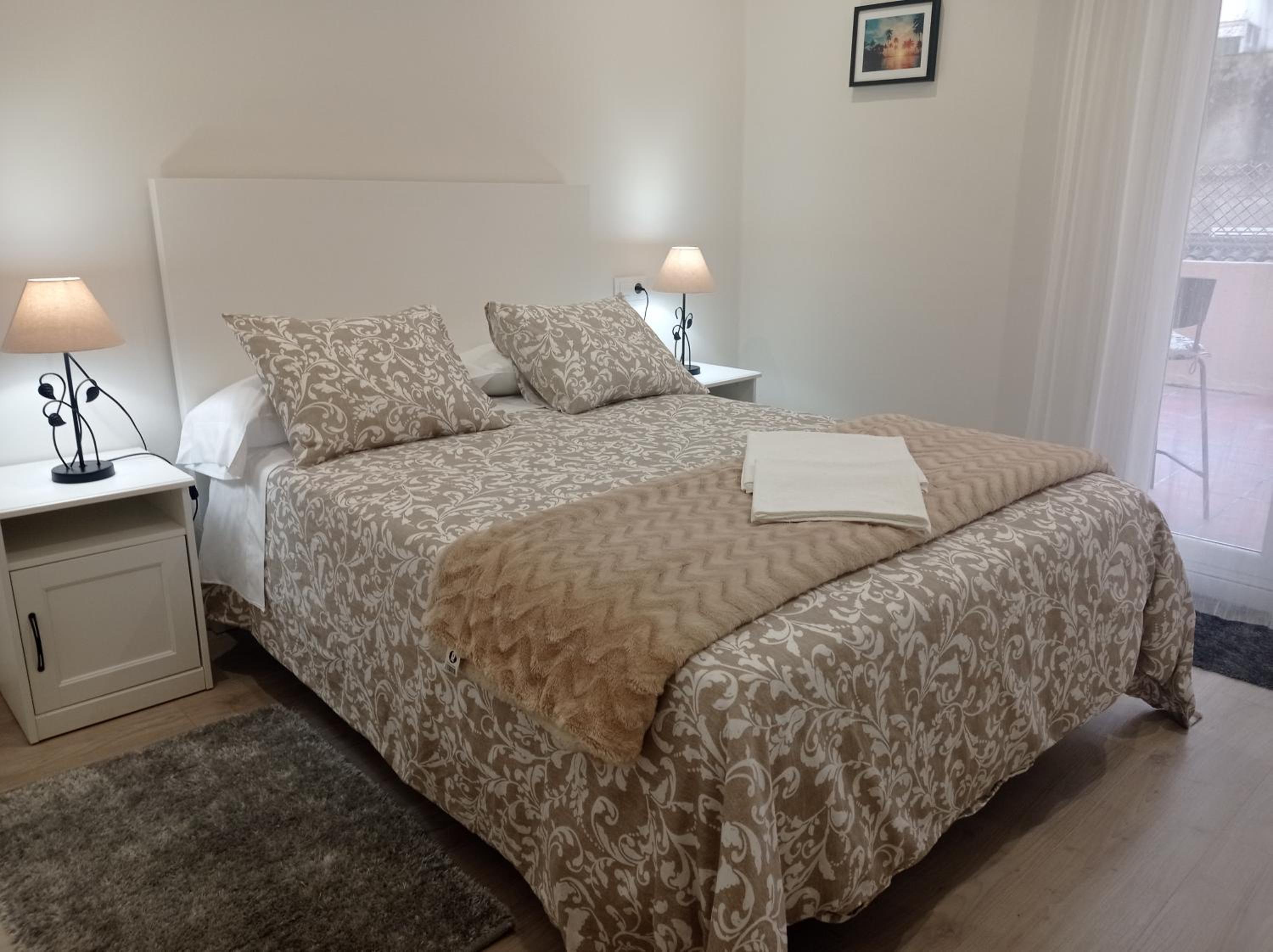 Three-Bedroom Apartment - Photo 10