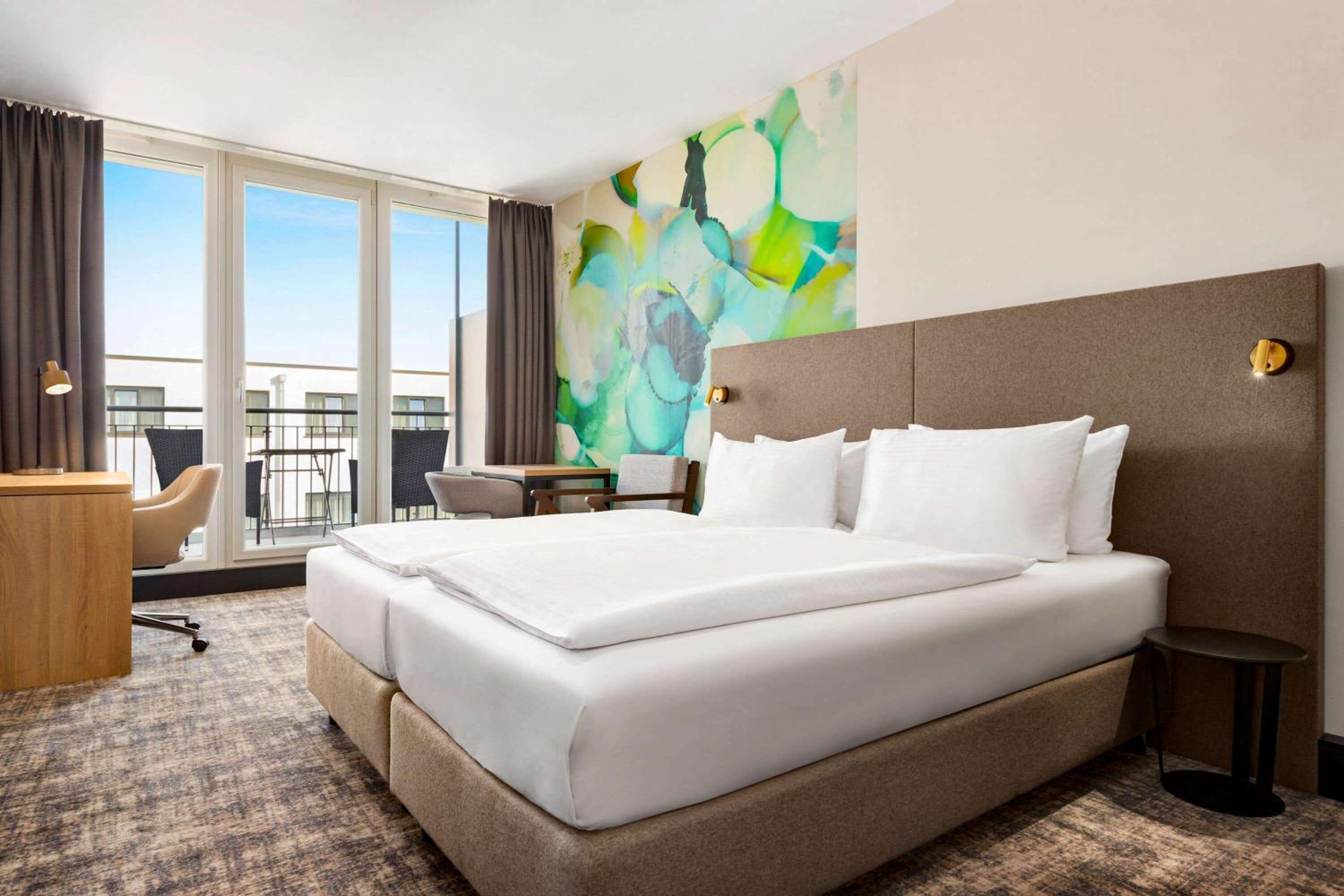 Superior Twin Room with Kitchenette and Balcony - Non-Smoking - Photo 1
