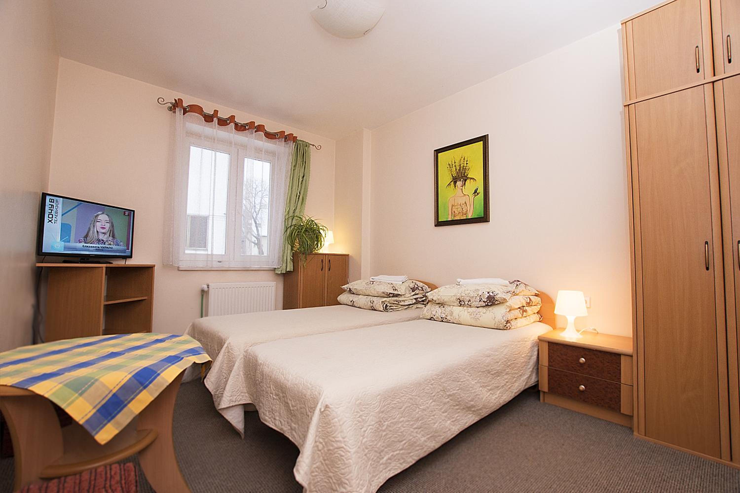 Double or Twin Room - Photo 4