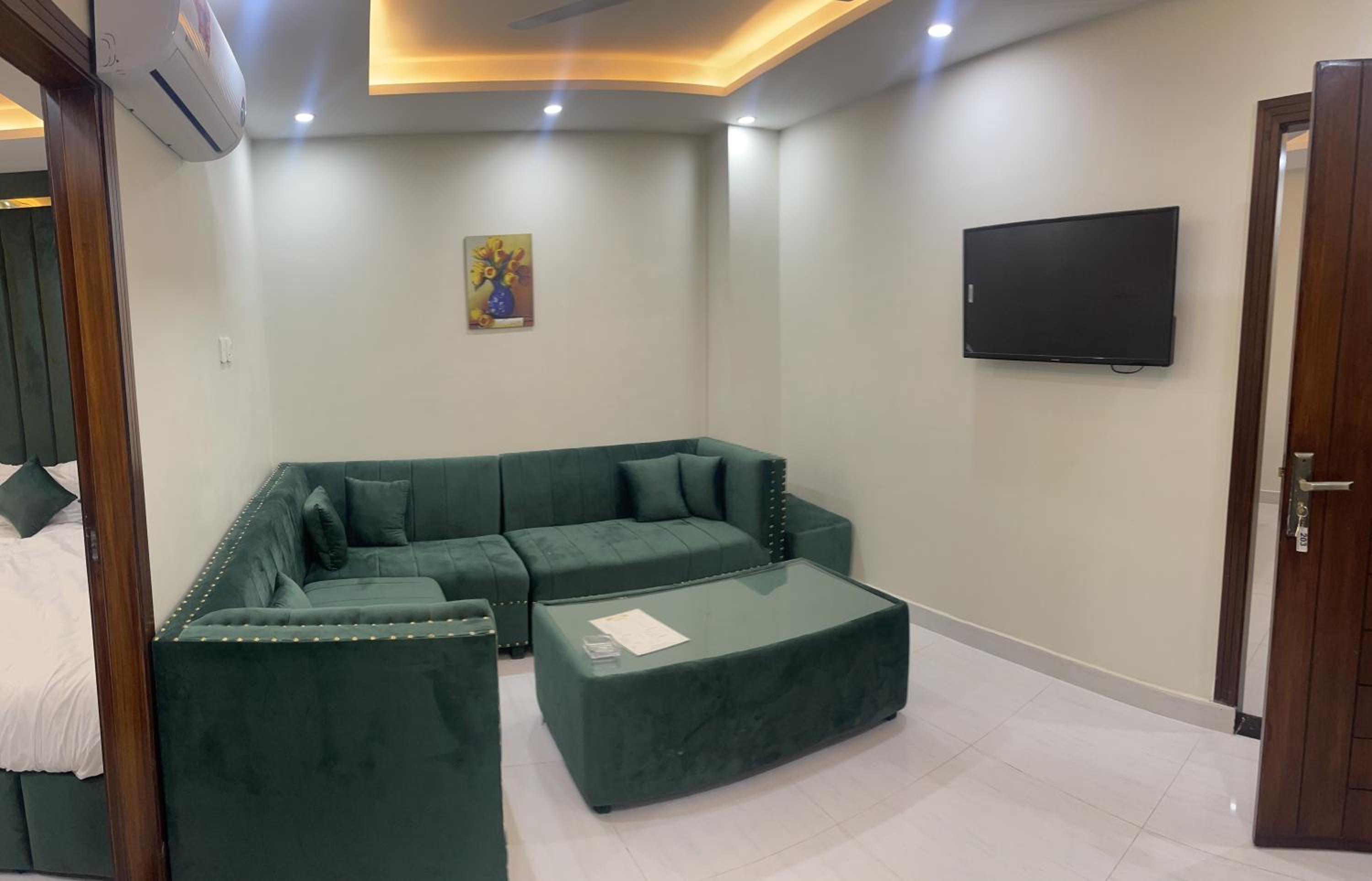 Two-Bedroom Suite photo 1