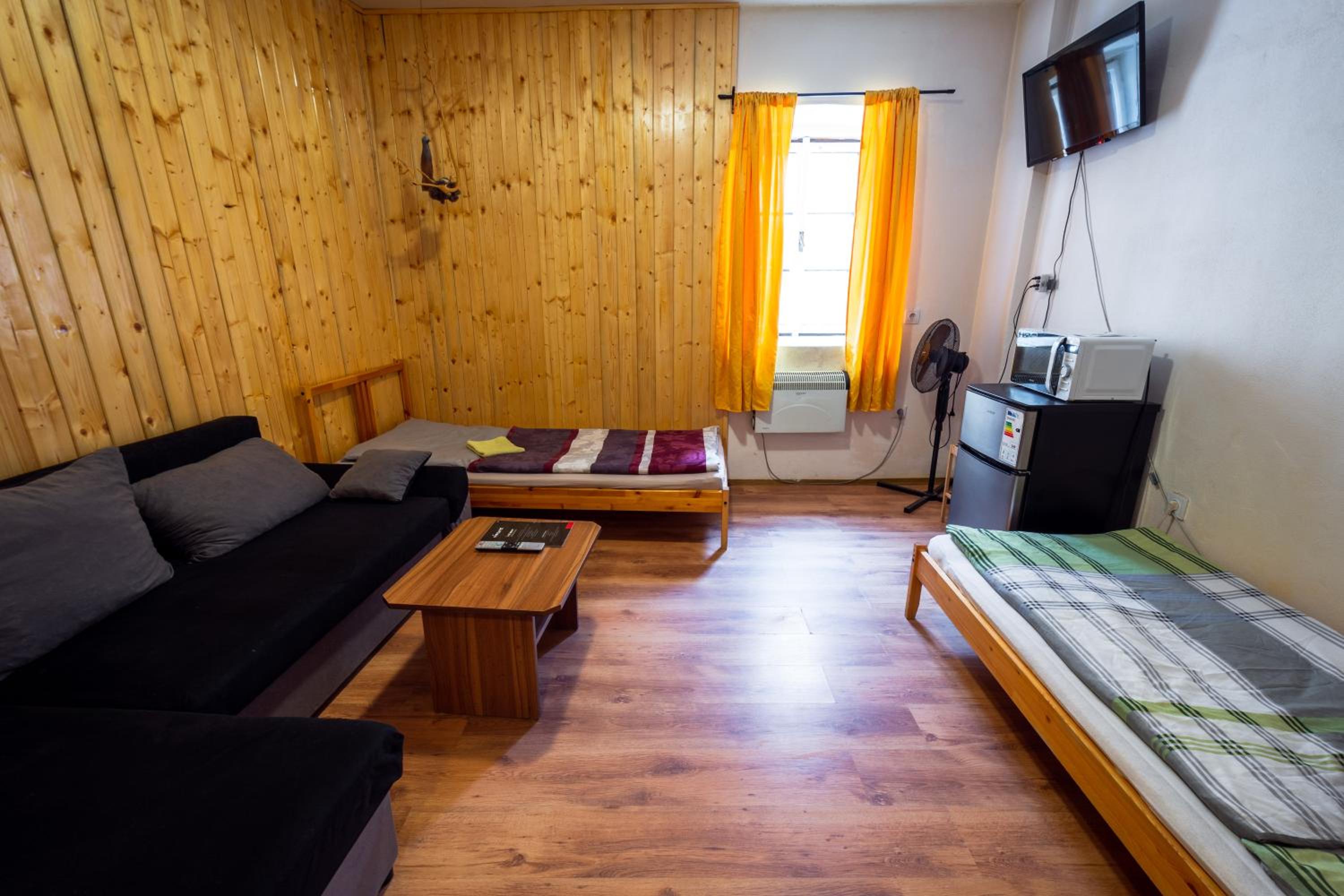 Budget Triple Room