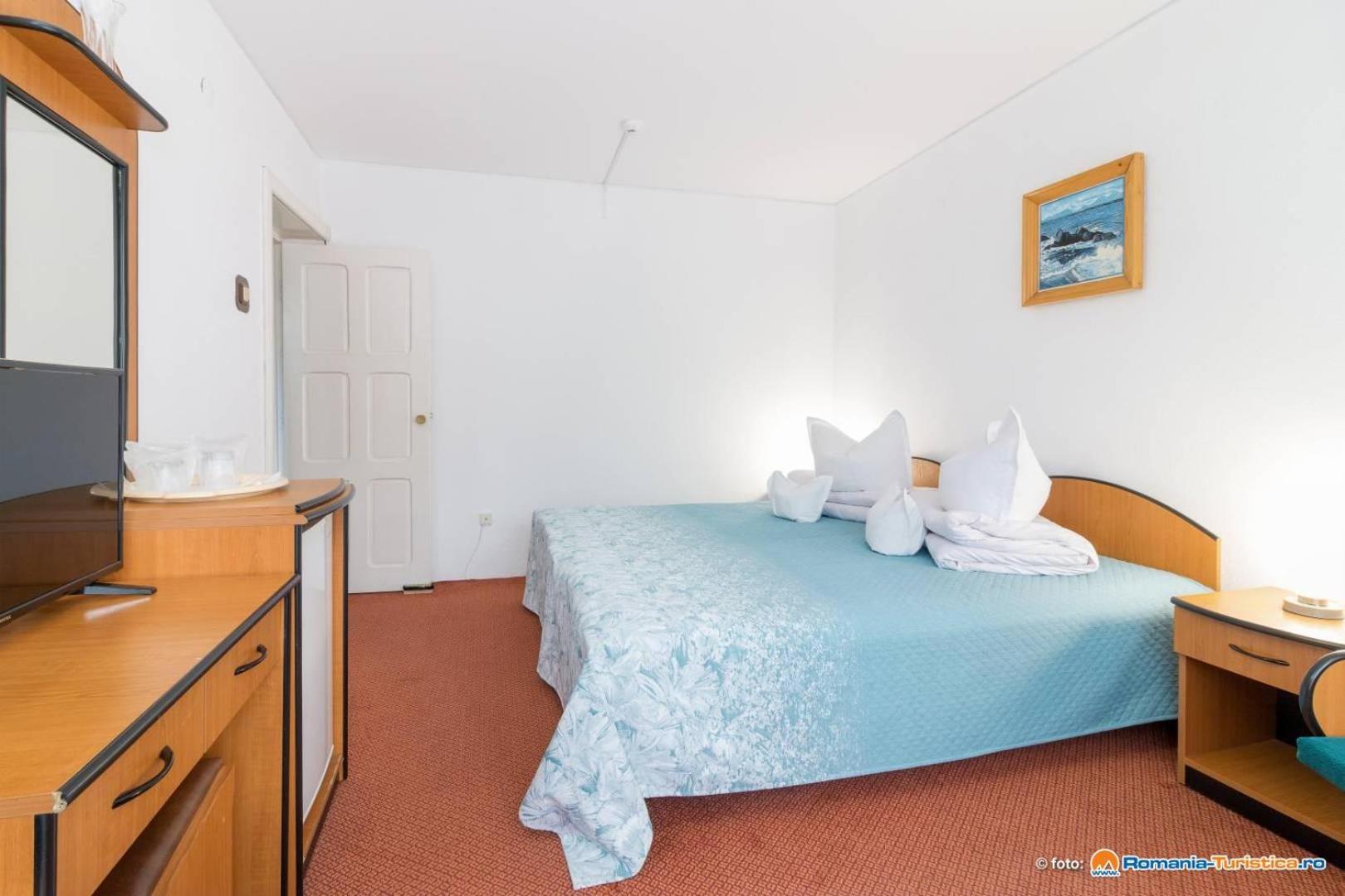One-Bedroom Suite photo 1