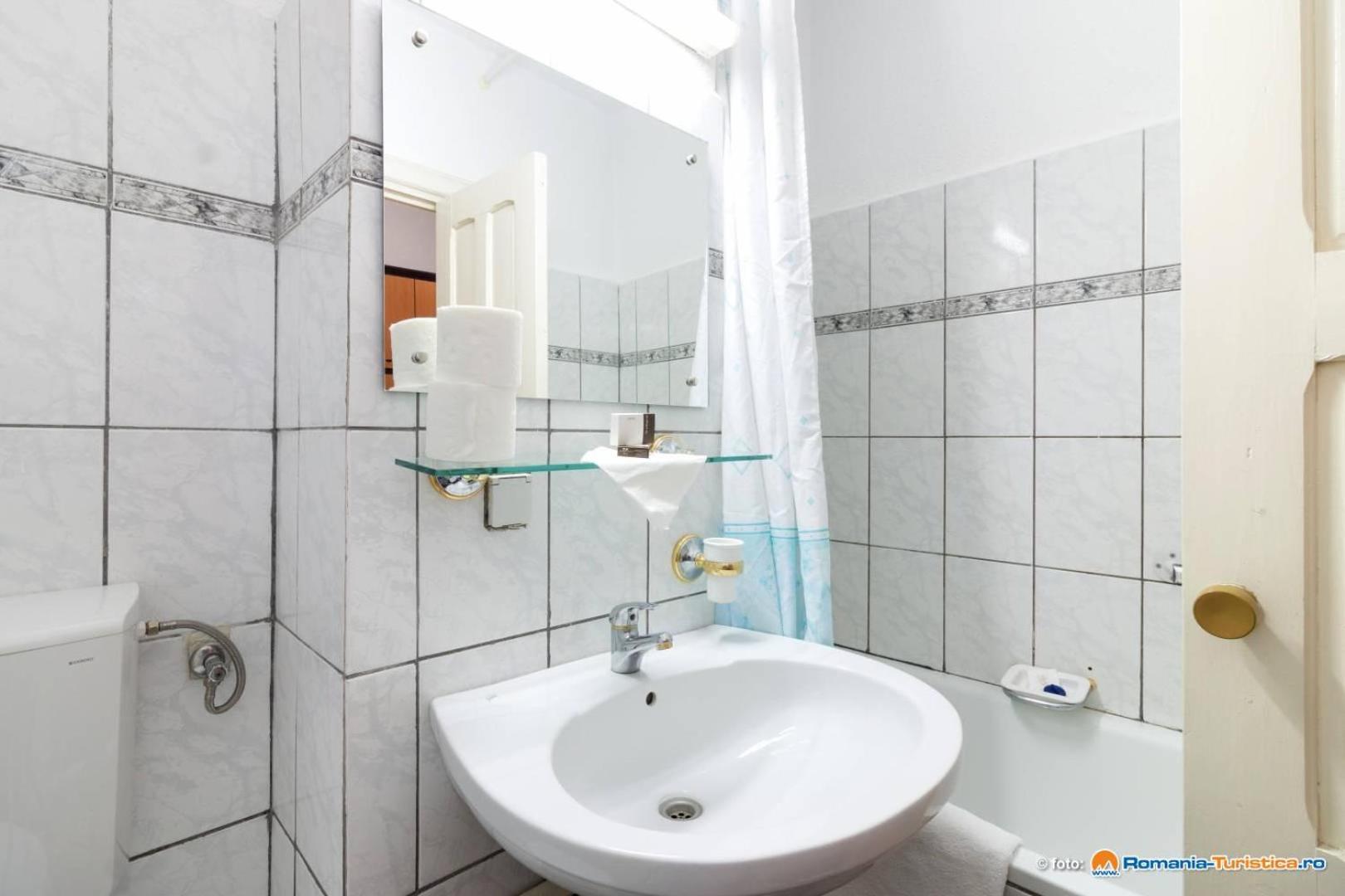 One-Bedroom Suite photo 2