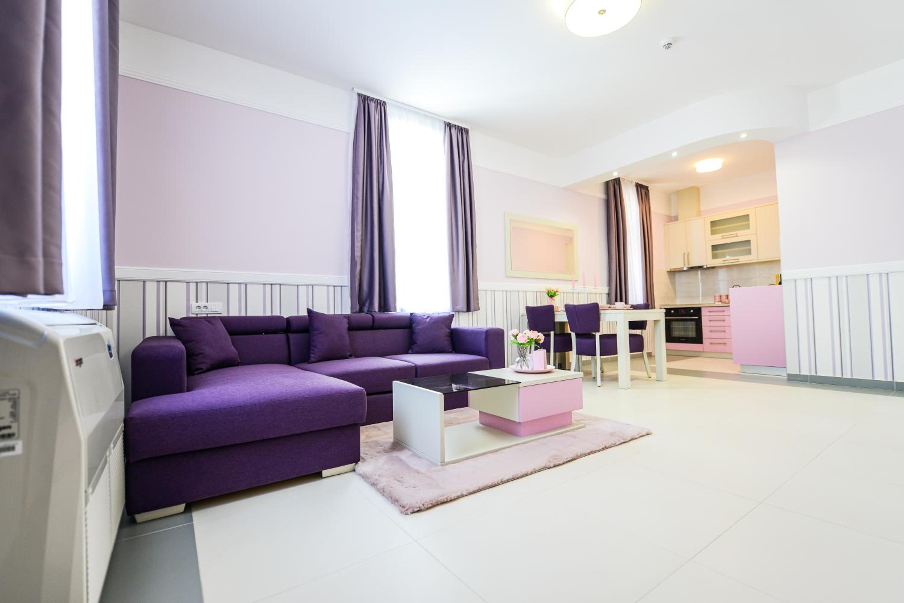 Apartment with Balcony photo 1