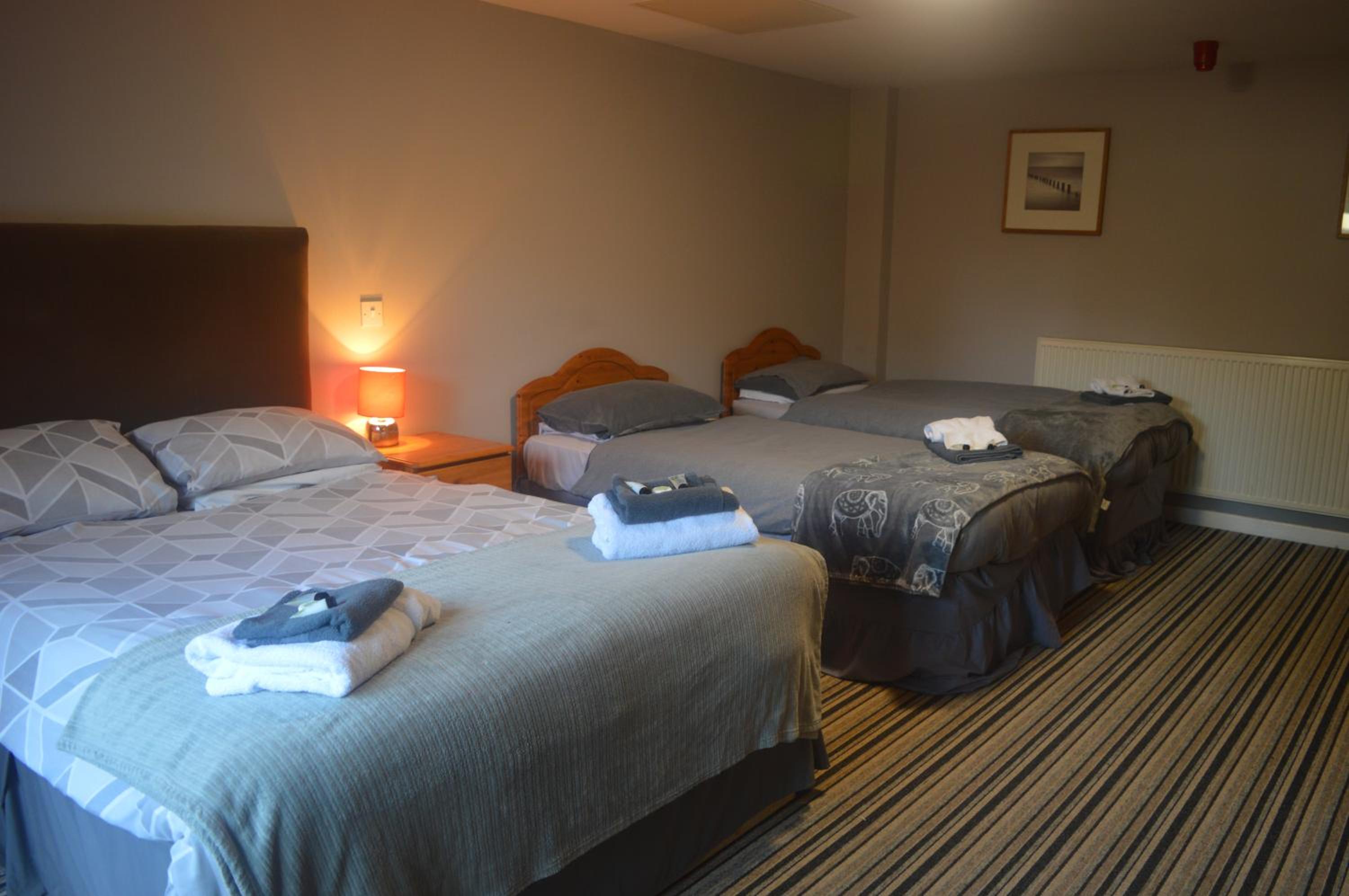 Classic Quadruple Room photo 3