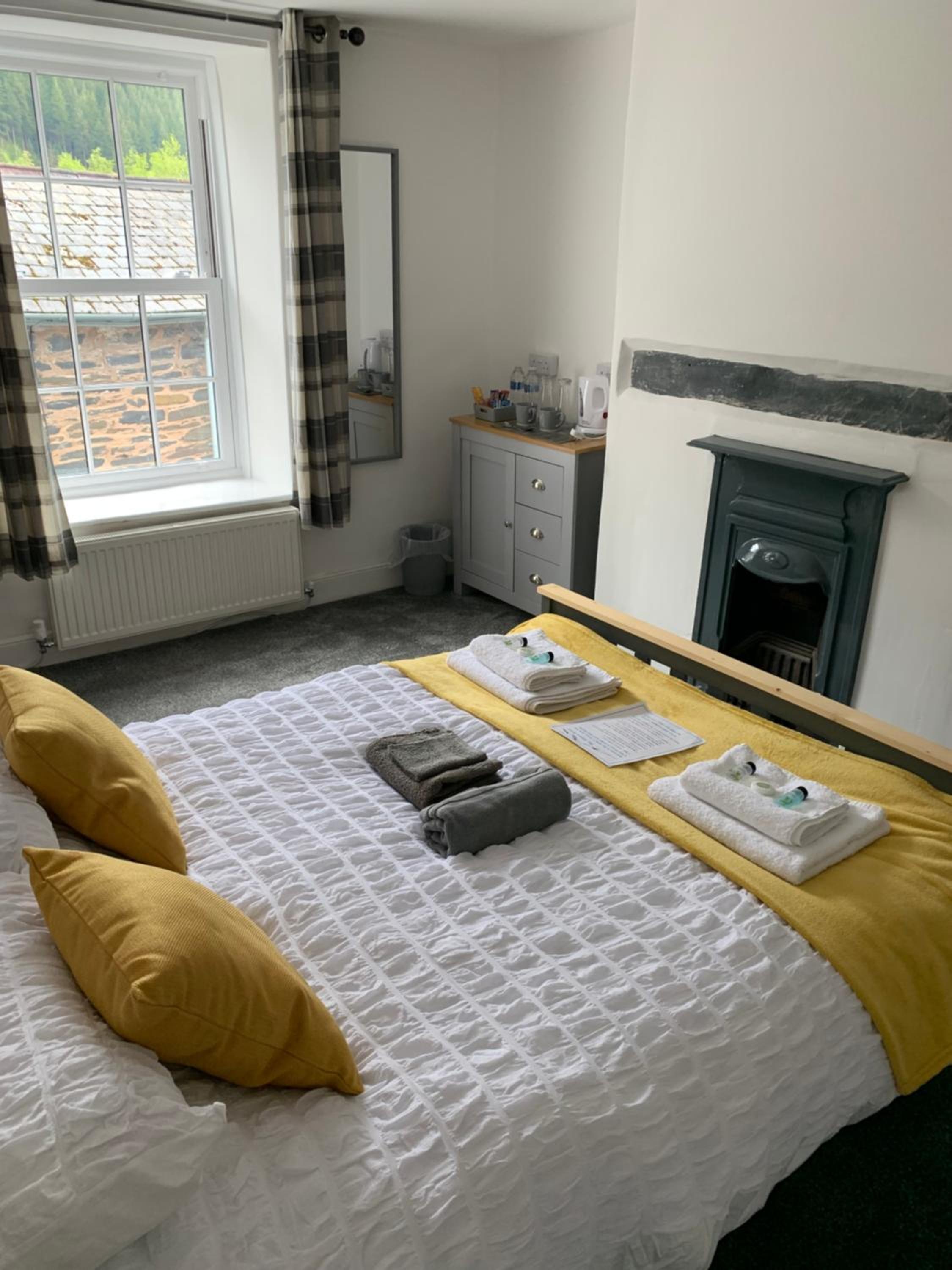 Double Room with Private Bathroom photo 3