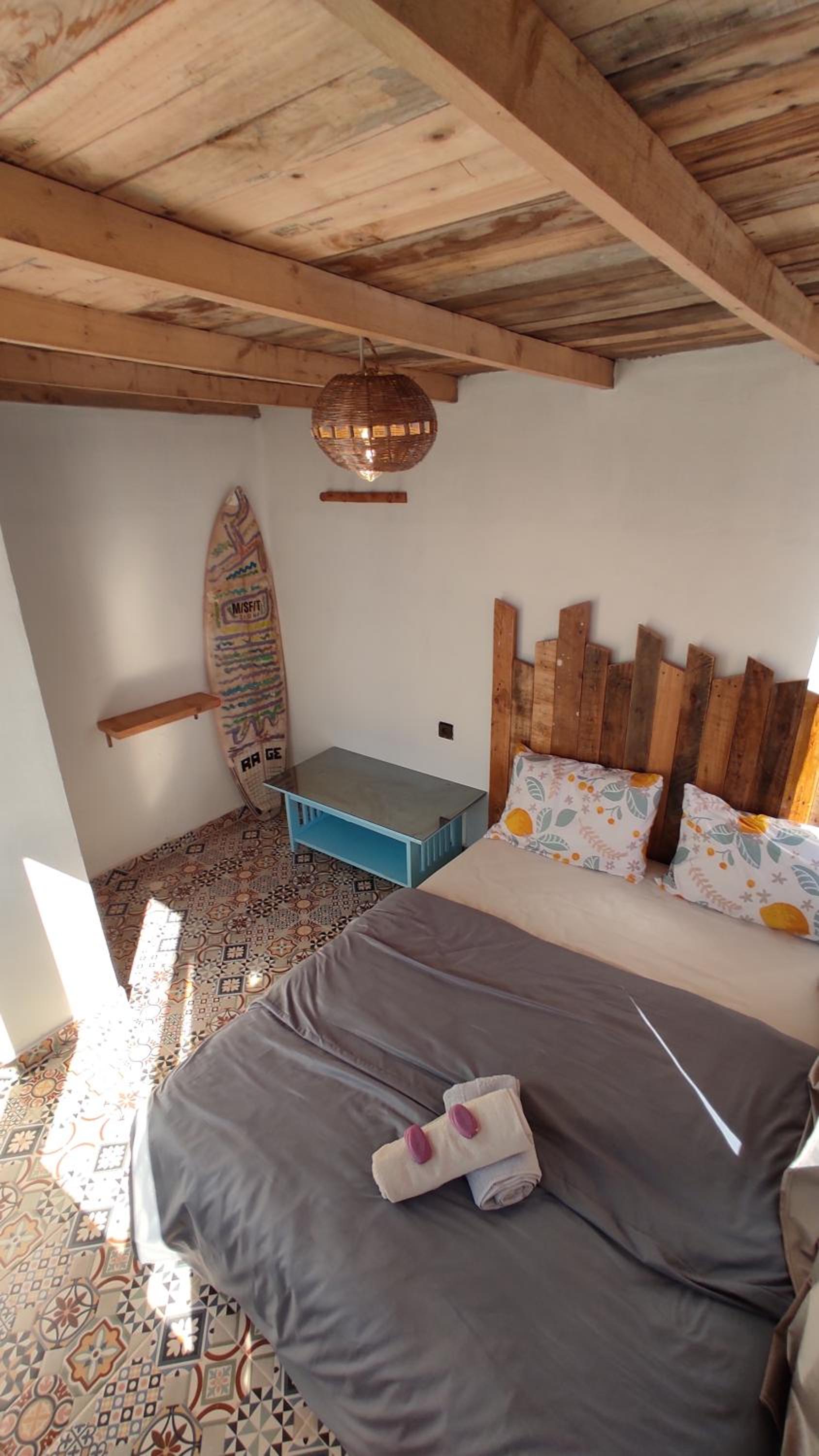 Queen Room with Sea View - Photo 2