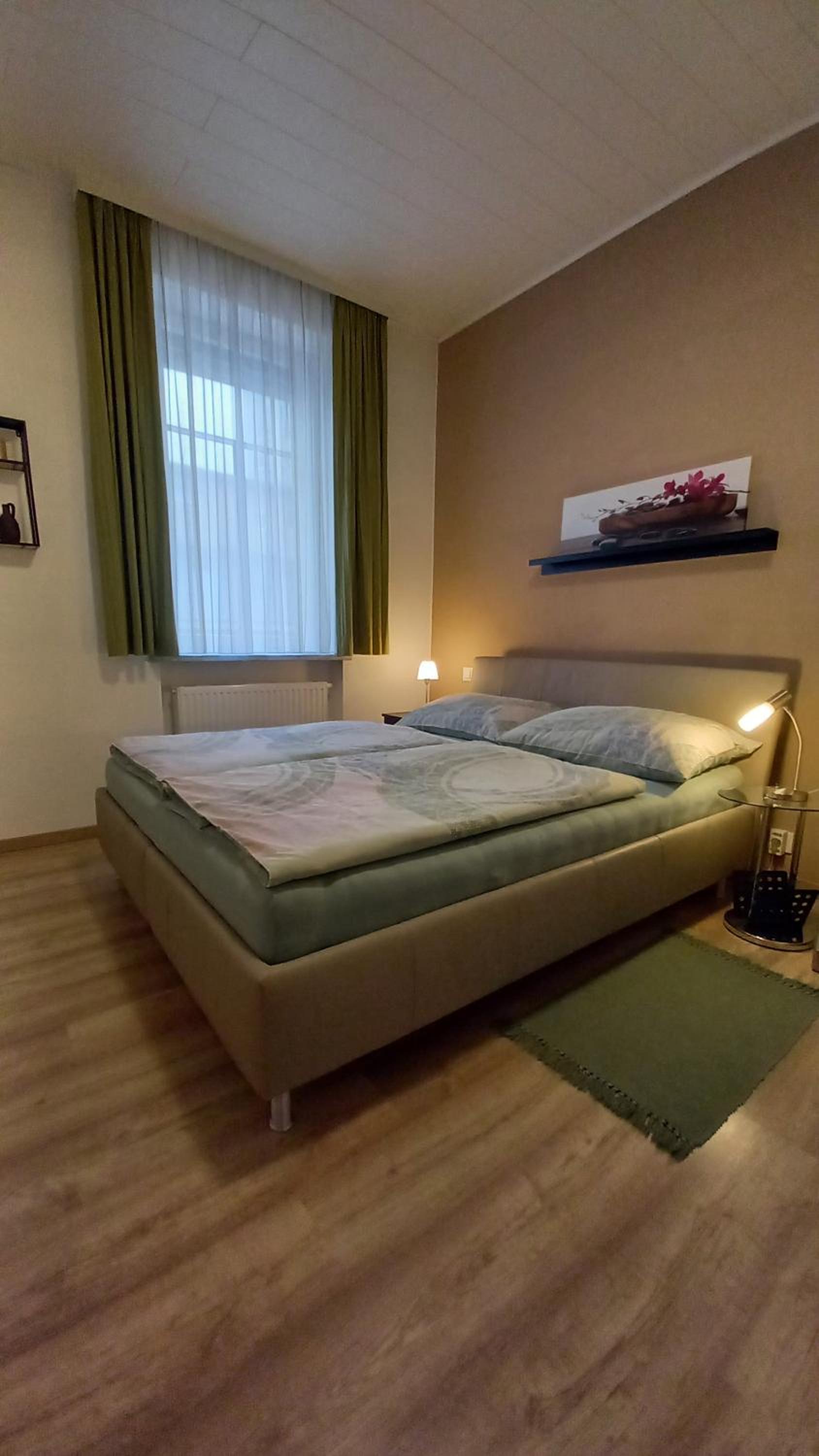 One-Bedroom Apartment photo 2