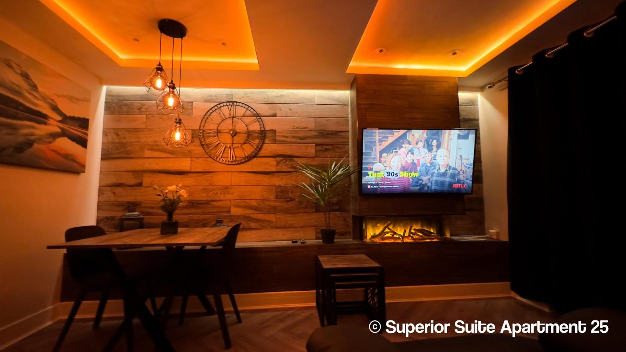 Superior Suite - Photo 3