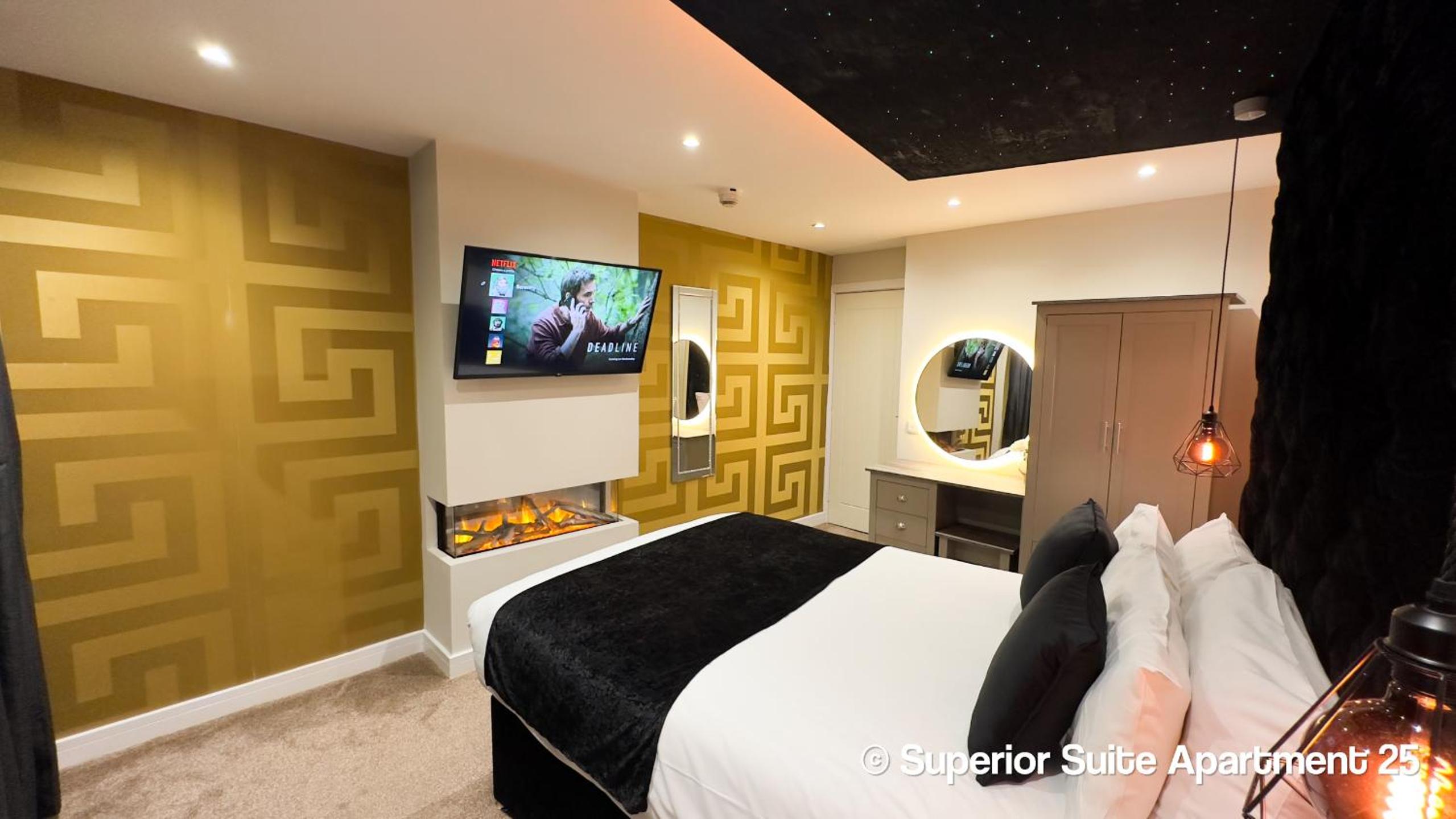 Superior Suite - Photo 1