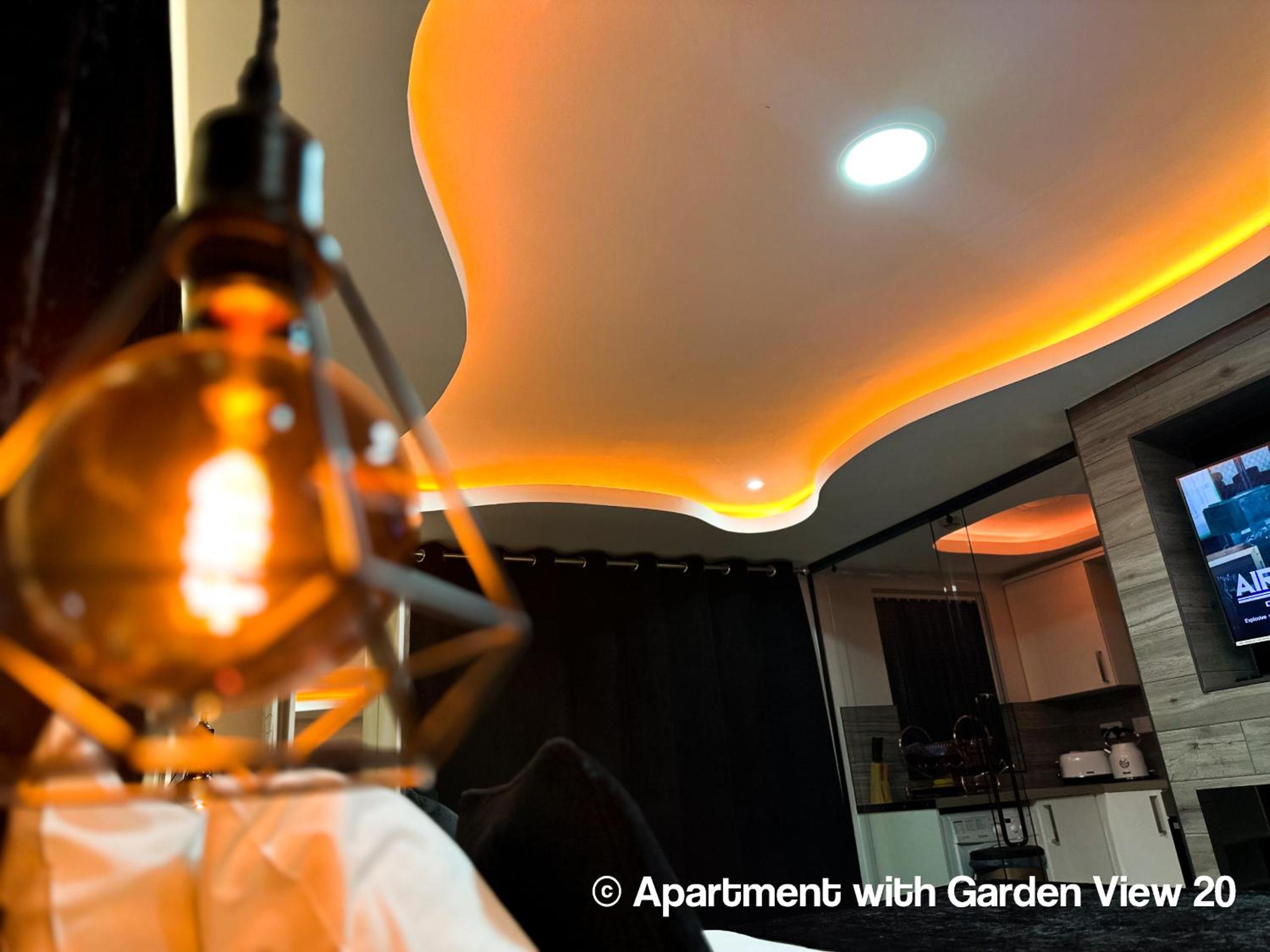 Apartment with Garden View - Photo 21